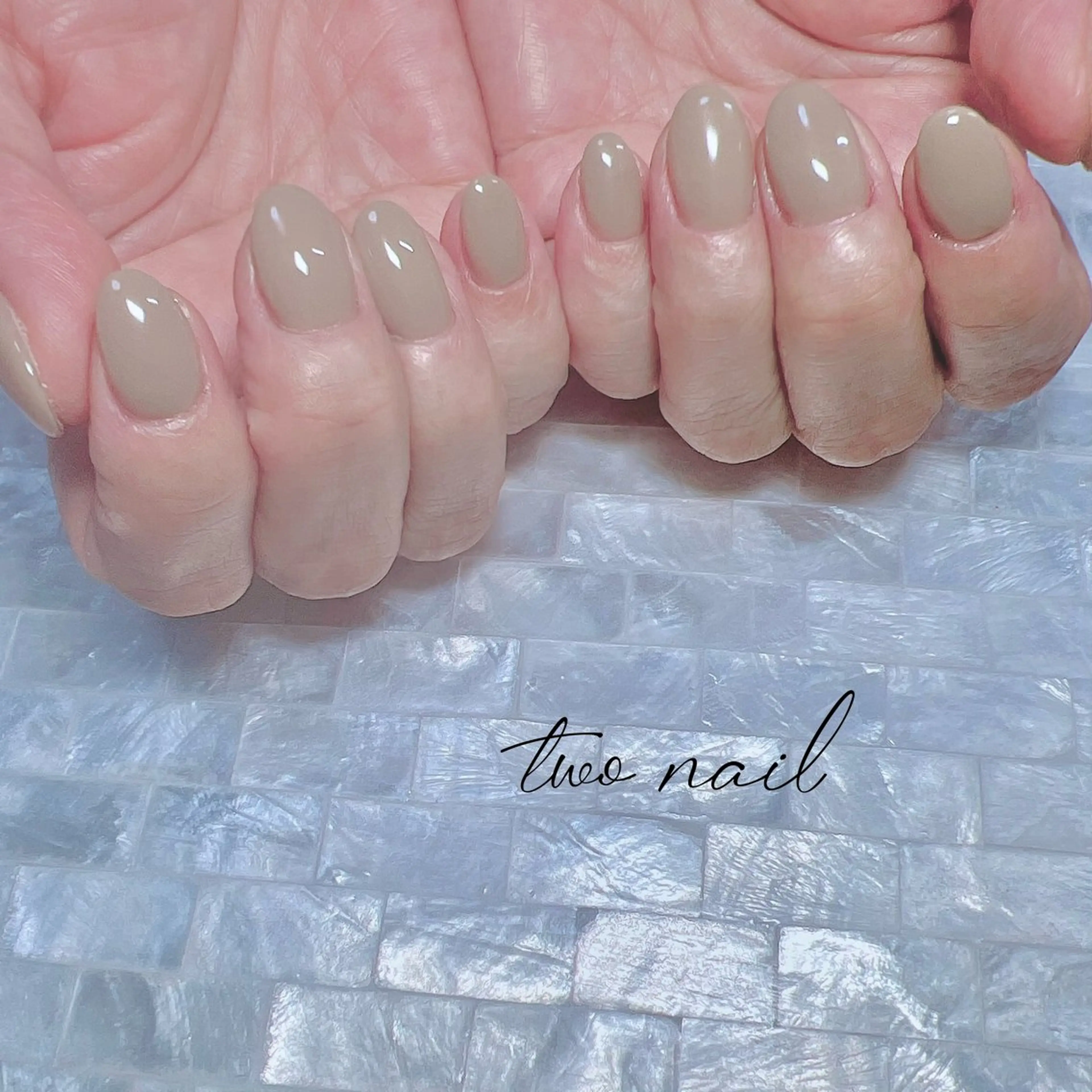 ネイル ネイルチップ ホワイト ハンドネイル two nailのネイルデザイン