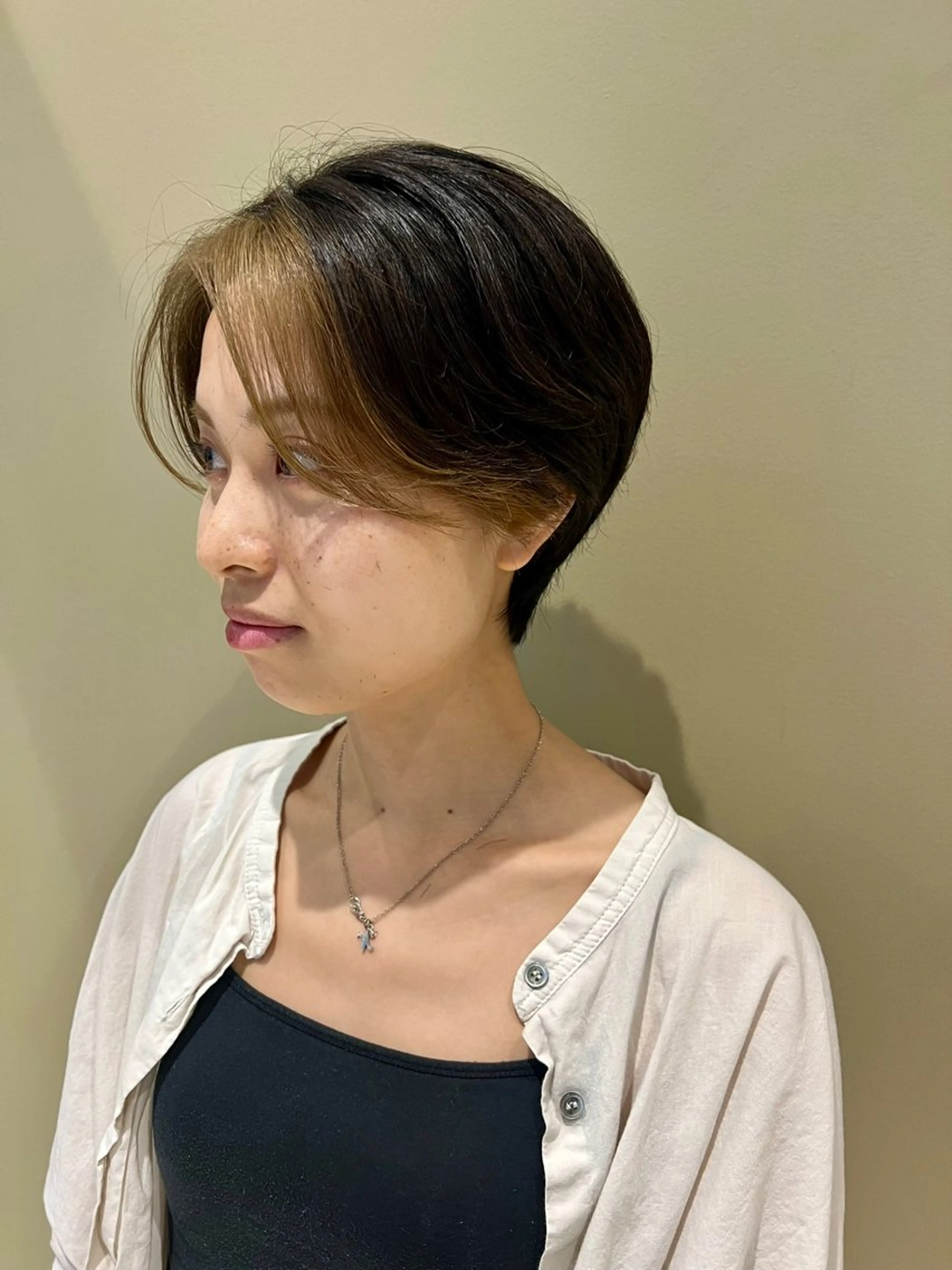 ショート カラー カット ヘアカラー 舟橋 瑞稀のヘアスタイル