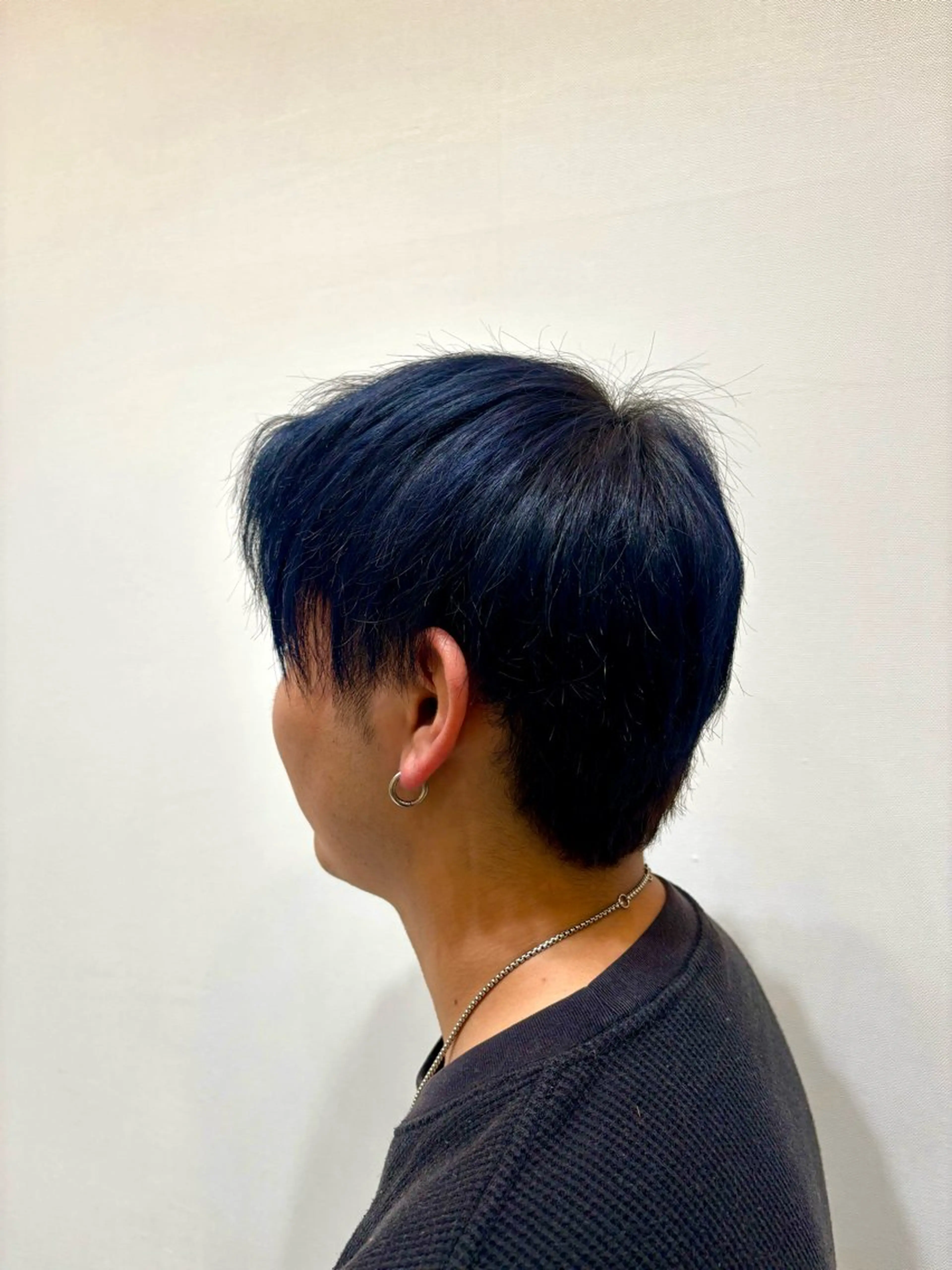 カラー メンズ 黒髪 ブルーカラー ブルーブラック あすか/ 松本/モデル募集中のヘアスタイル