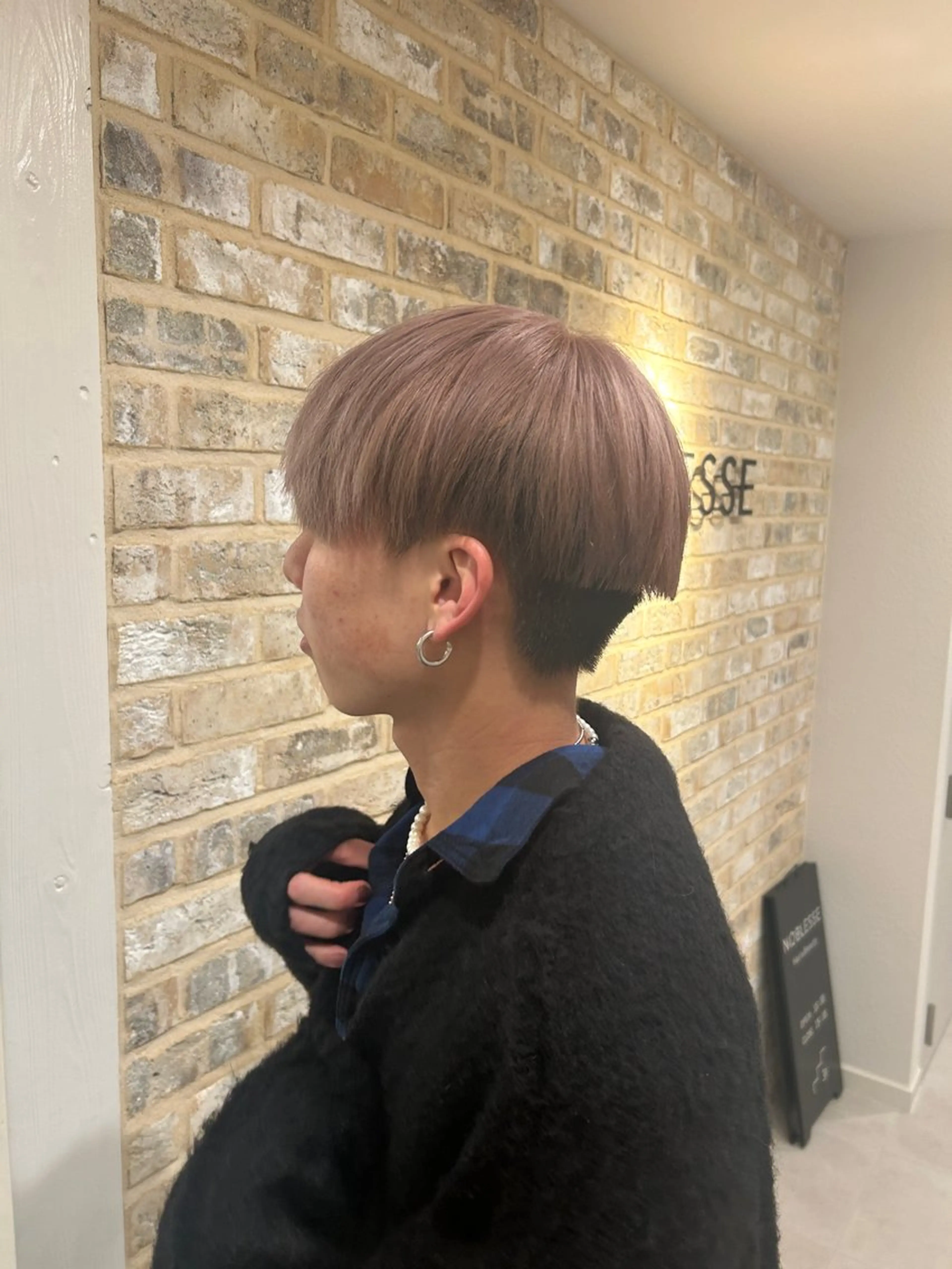 カラー メンズ メンズハイトーン ベージュカラー ハイトーンカラー ハイトーンベージュ ピンクカラー ヘアカラー トリートメント ハイトーン/ ウルフ/suzuhaのヘアスタイル