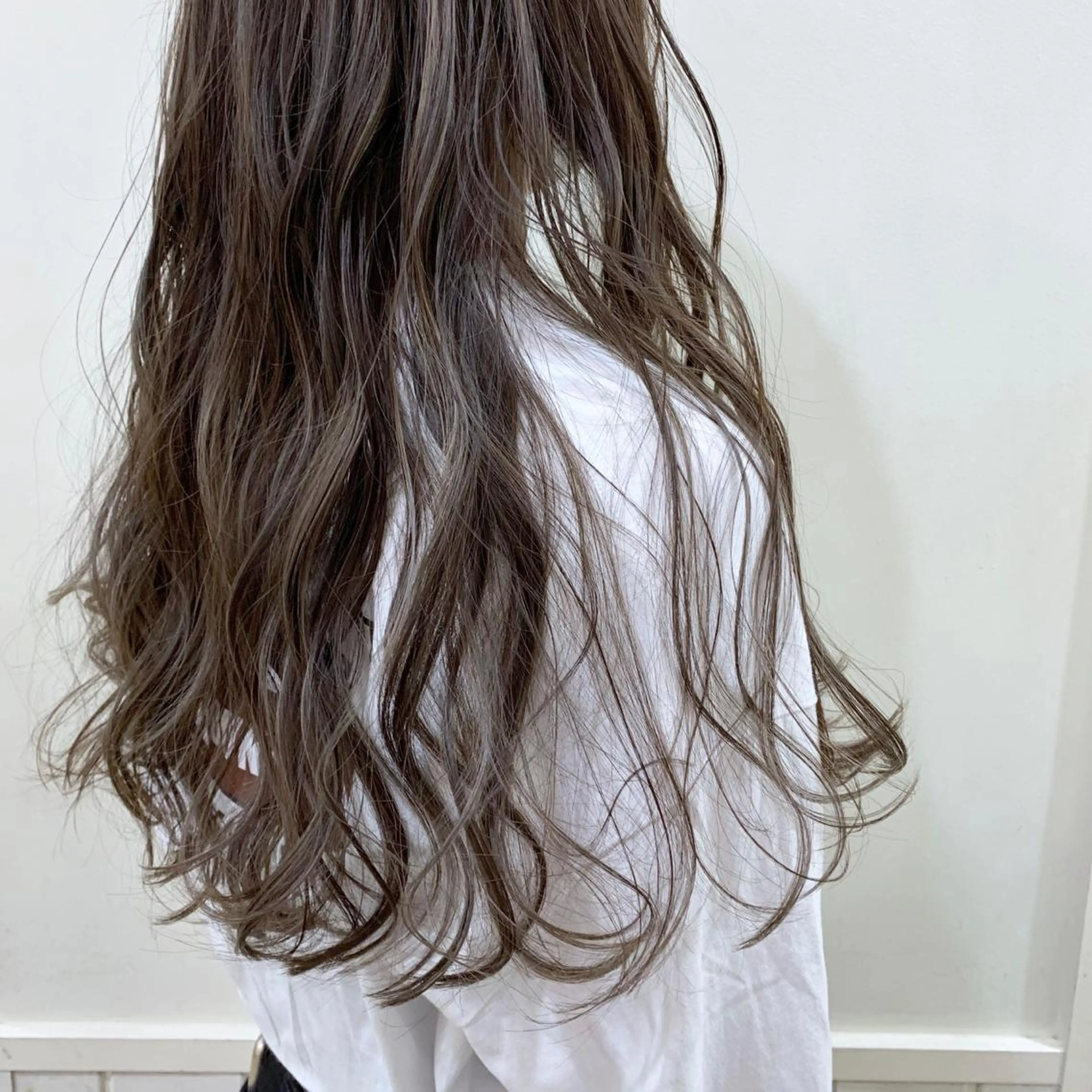 ロング カラー ヘアカラー トリートメント ぱつっとボブ/ 小野あかねのヘアスタイル