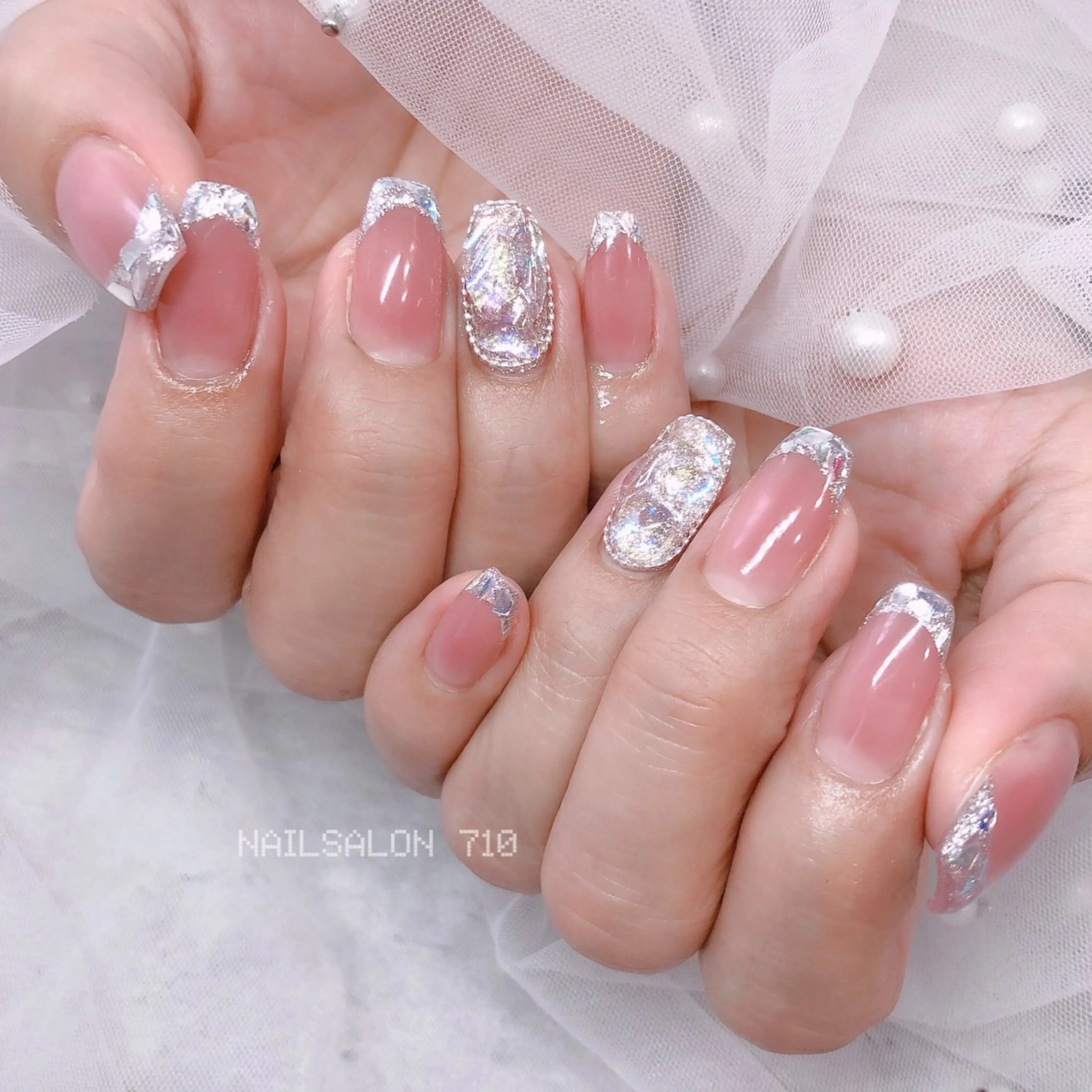 ネイル アートネイル フレンチネイル ガラスフレンチ ハンドネイル フットネイル ナナイチゼロ I.Naoのネイルデザイン