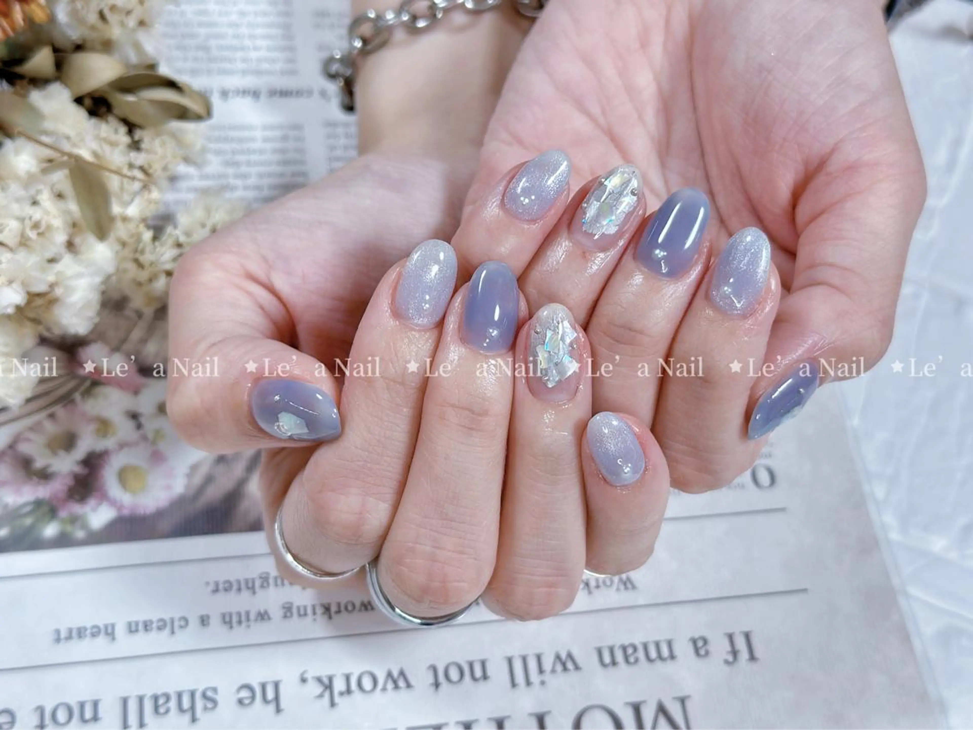 ミディアム カラー ネイル Lea NAILsalon所属・Le’a NailSalonのネイルデザイン