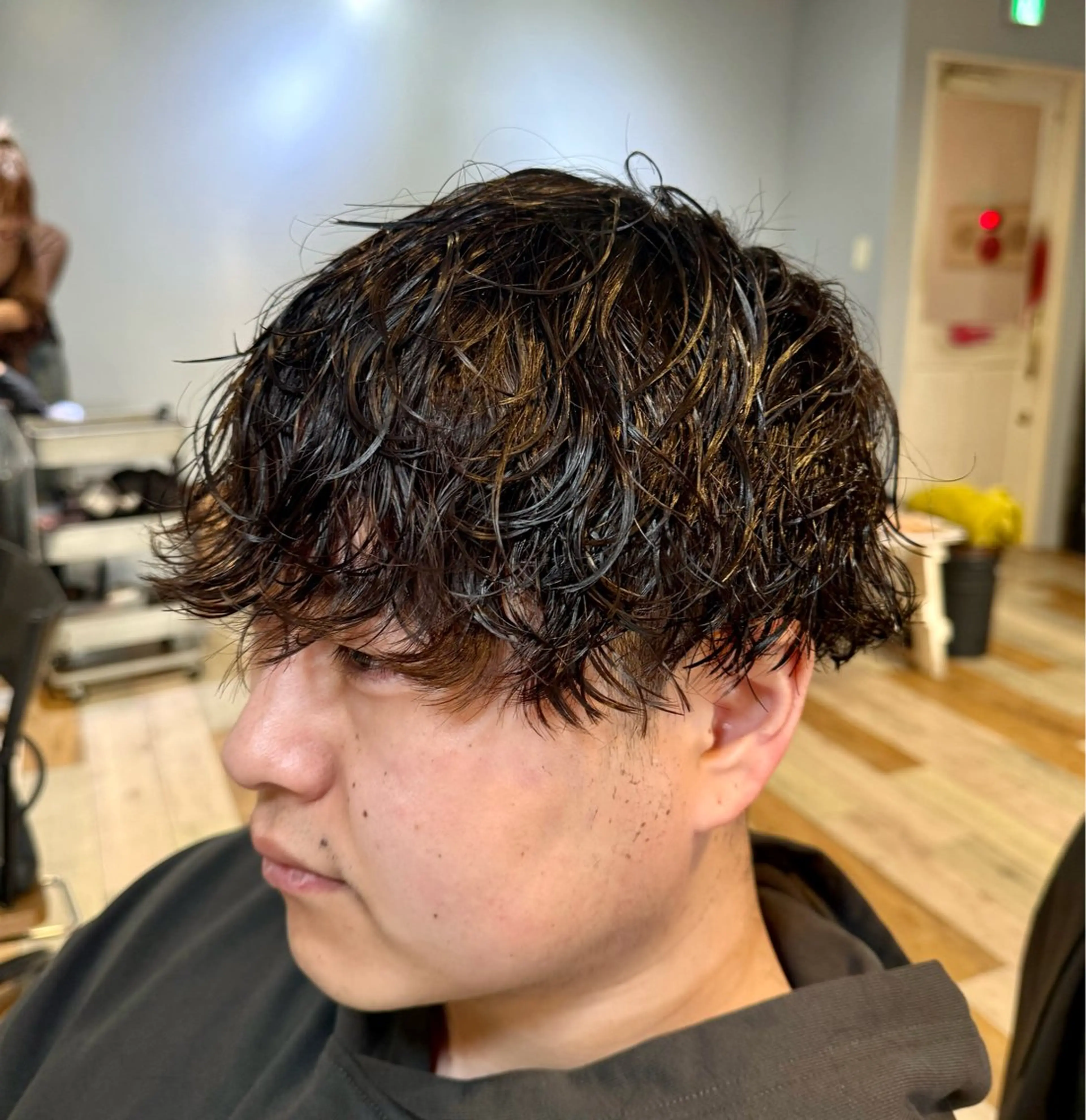 ショート パーマ メンズ メンズパーマ 波巻きパーマ カット パーマ トリートメント メンズカット/パーマ 艶カラーTAIGA︎のヘアスタイル