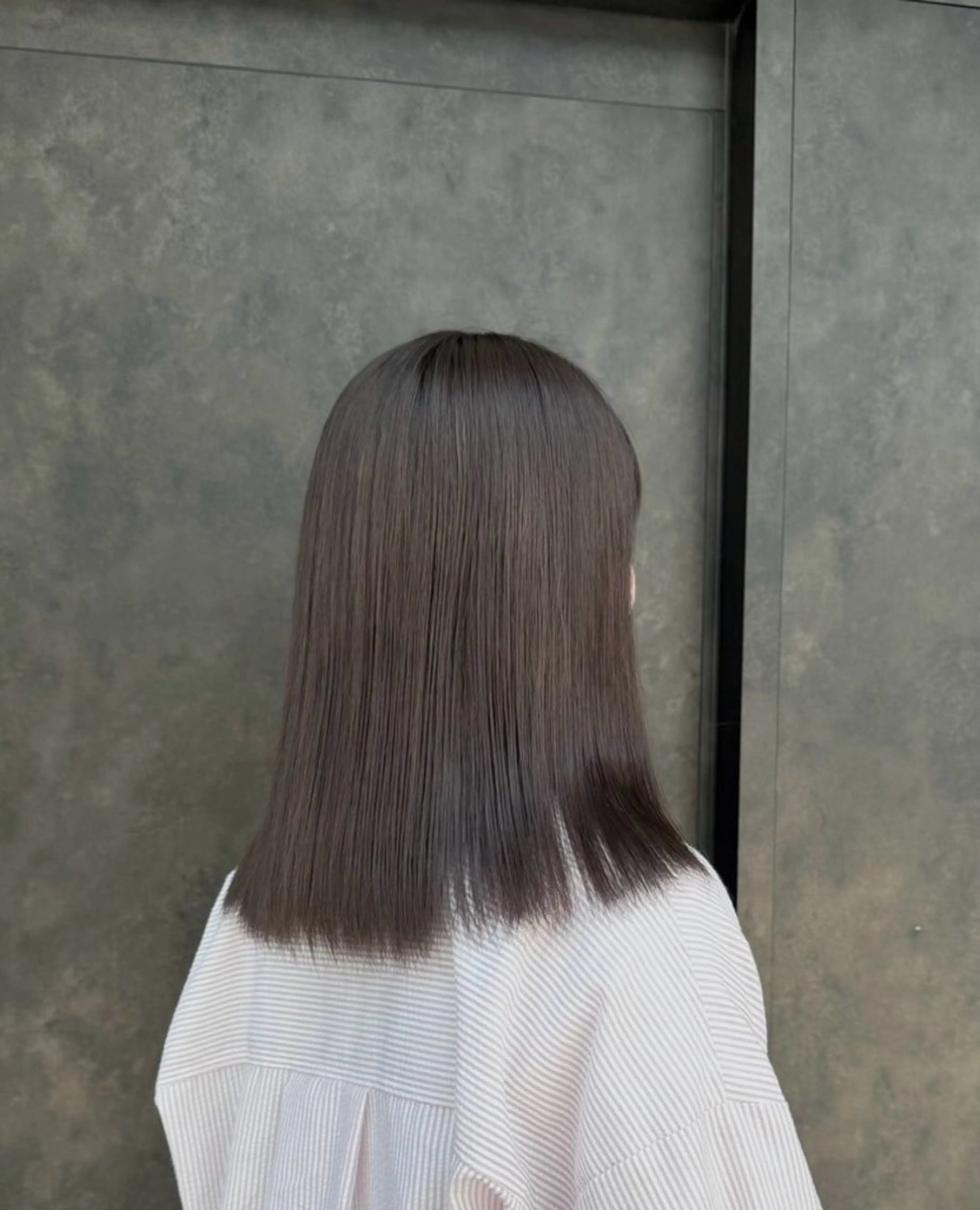 ミディアム ヘアカラー トリートメント 出川 結菜のヘアスタイル