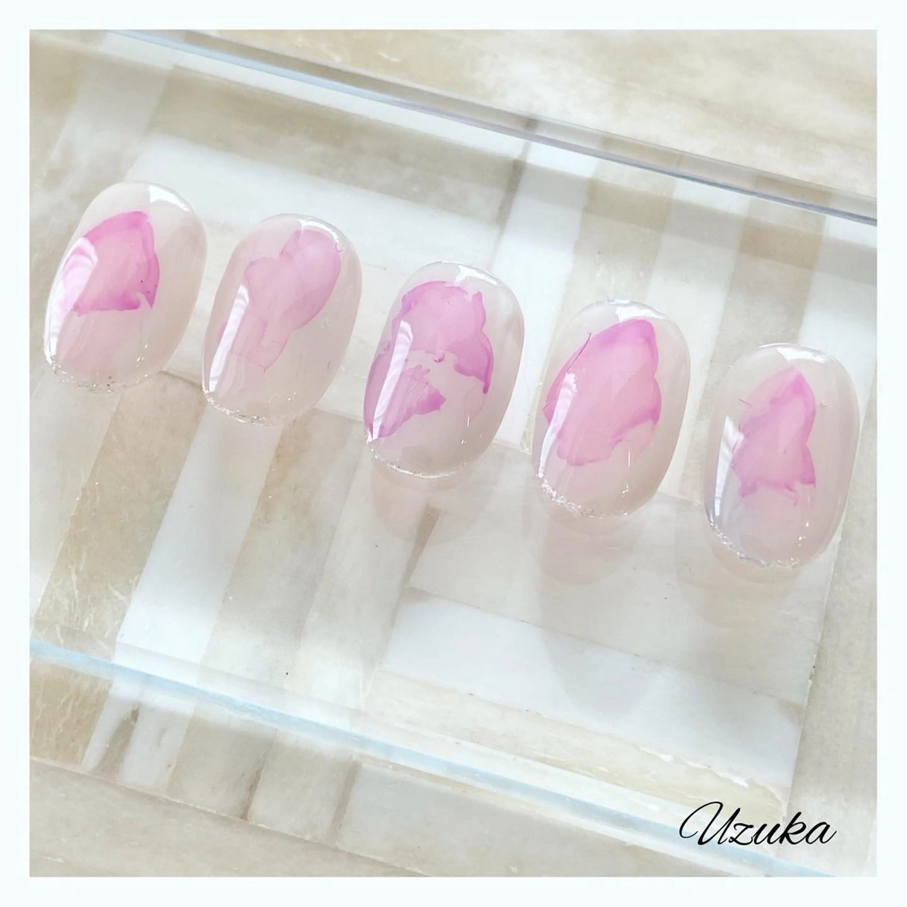 ネイル オーロラネイル ラメ(グリッター) ニュアンスネイル 【 enn 】 Uzuka Yukaのネイルデザイン