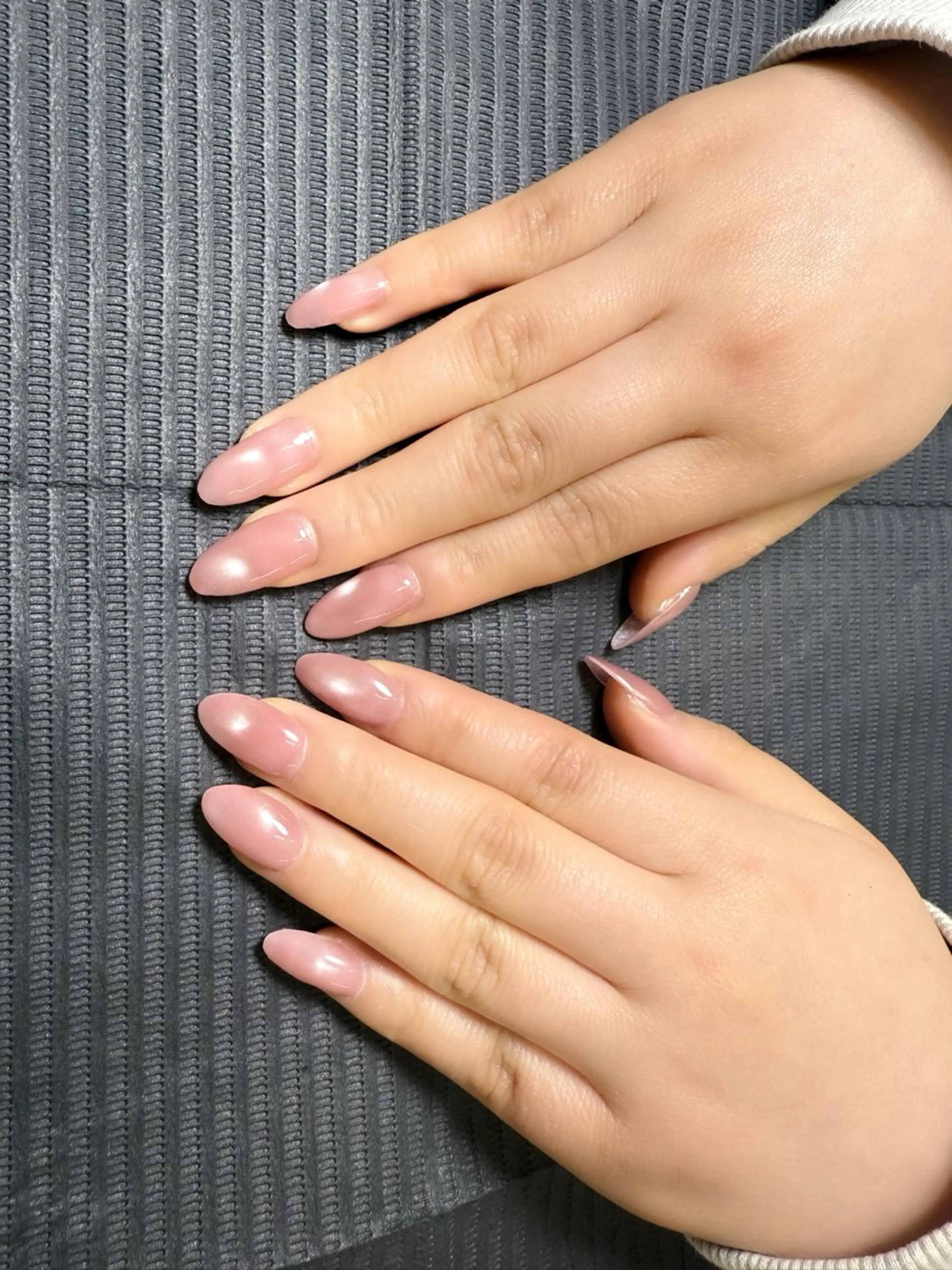 ネイル ハンドネイル ハンドケア Emi ネイルサロン所属・平 りんちゃのネイルデザイン