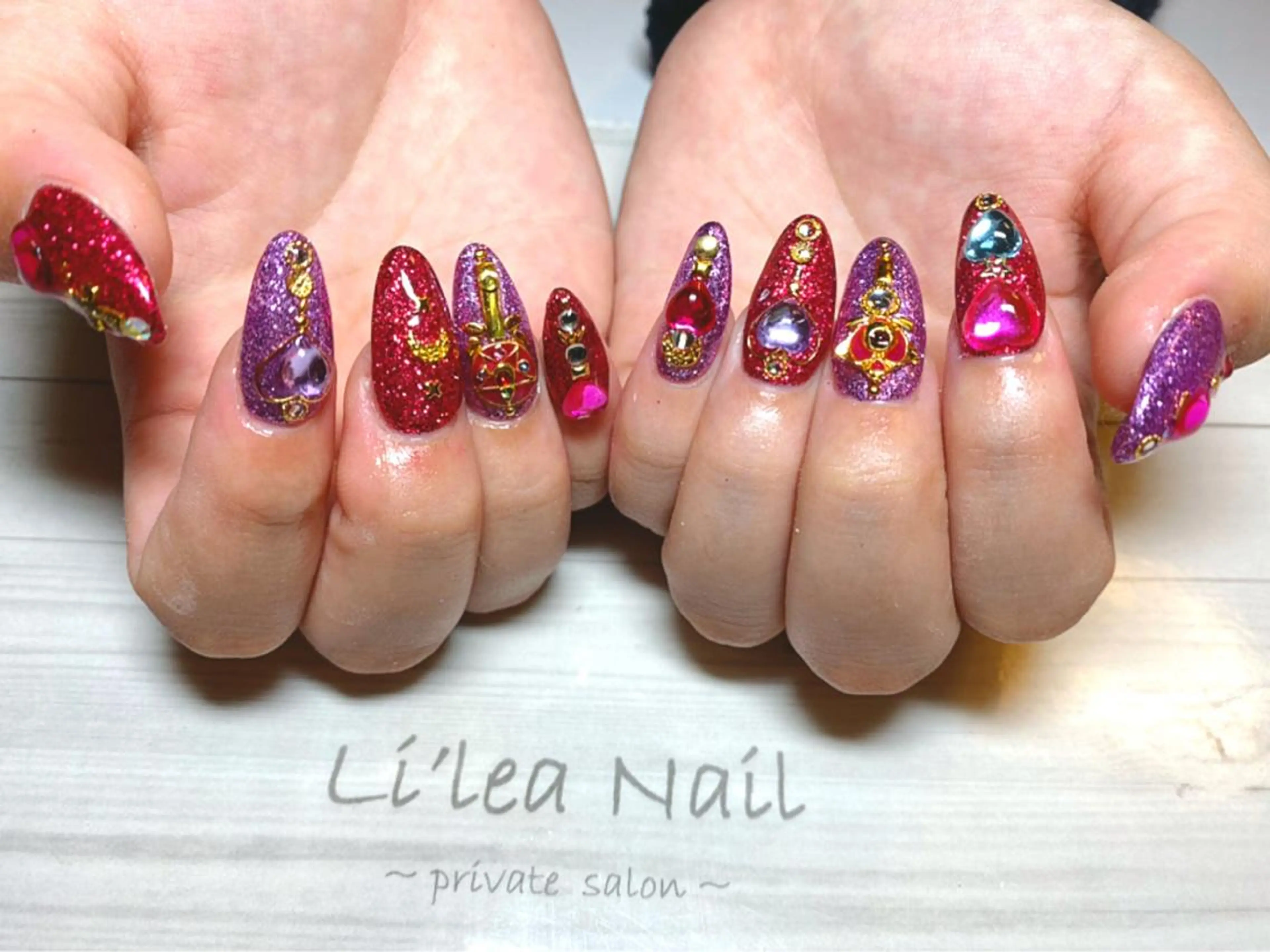 ネイル Li'leaNail AINAのネイルデザイン