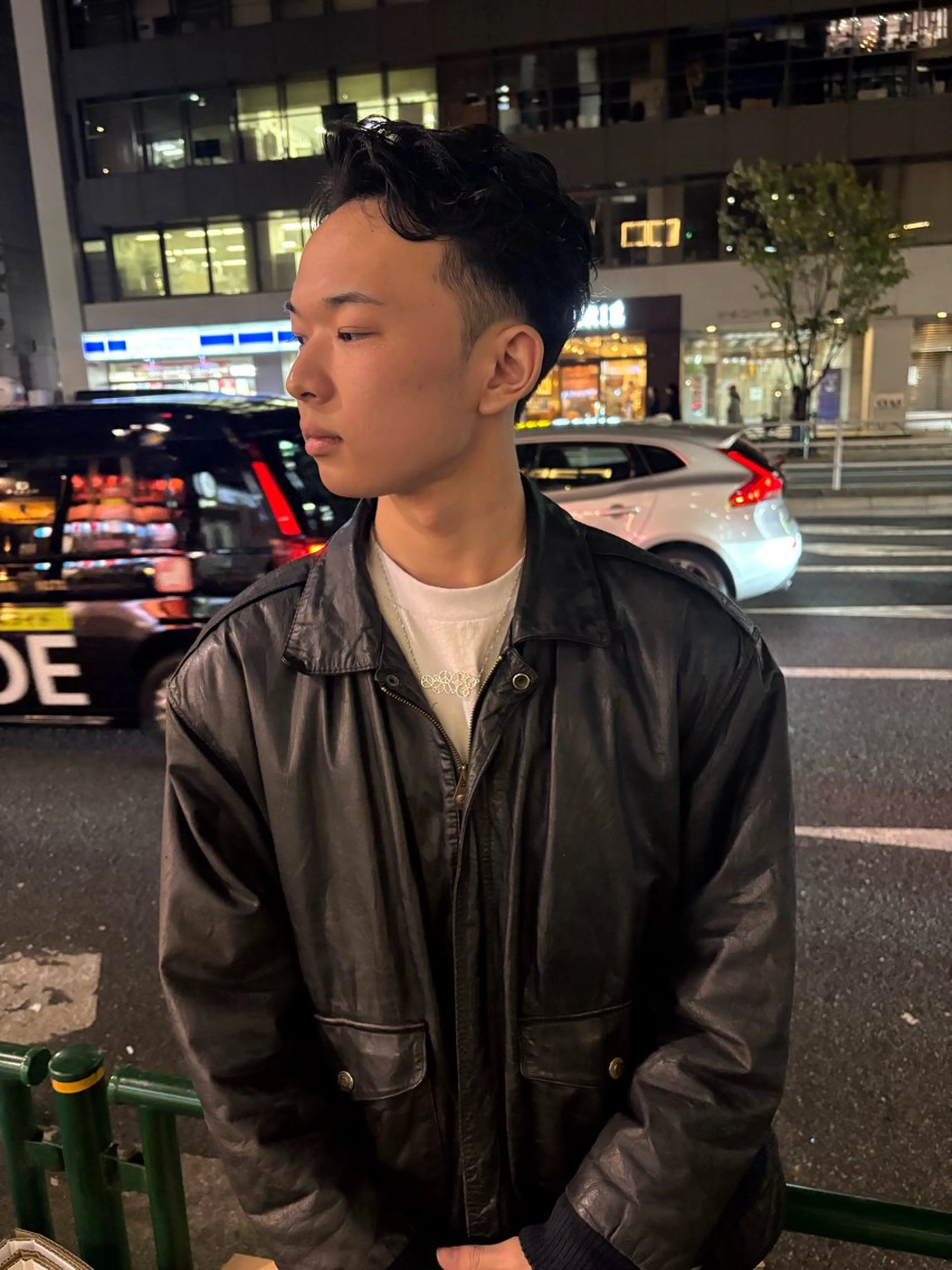 ショート パーマ メンズ メンズブリーチ フェザーパーマ メンズハイライト メンズインナーカラー メンズパーマ カット パーマ トリートメント charme所属・💈メンズカット ✂︎伊藤大輝💈のヘアスタイル