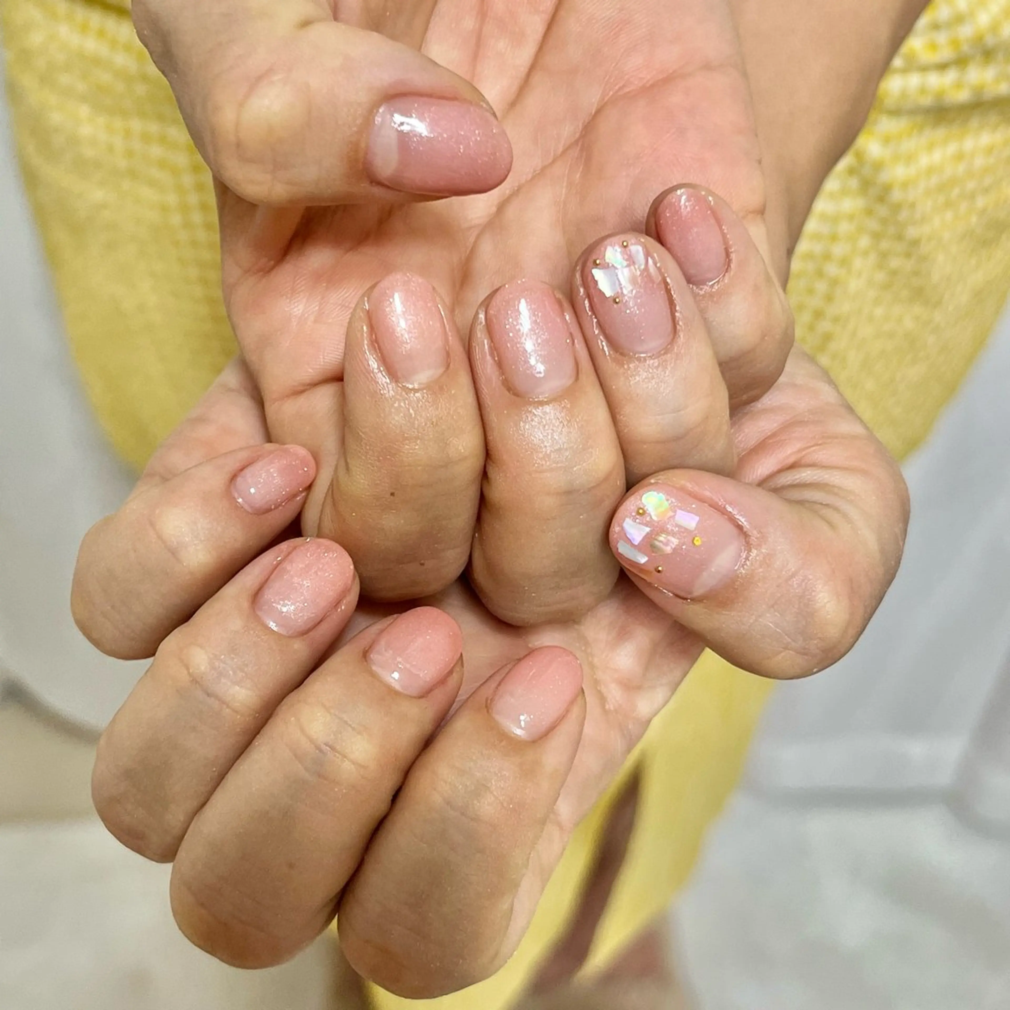 ネイル グラデーション オフィスネイル ハンドネイル Bianca TORII🌞のネイルデザイン