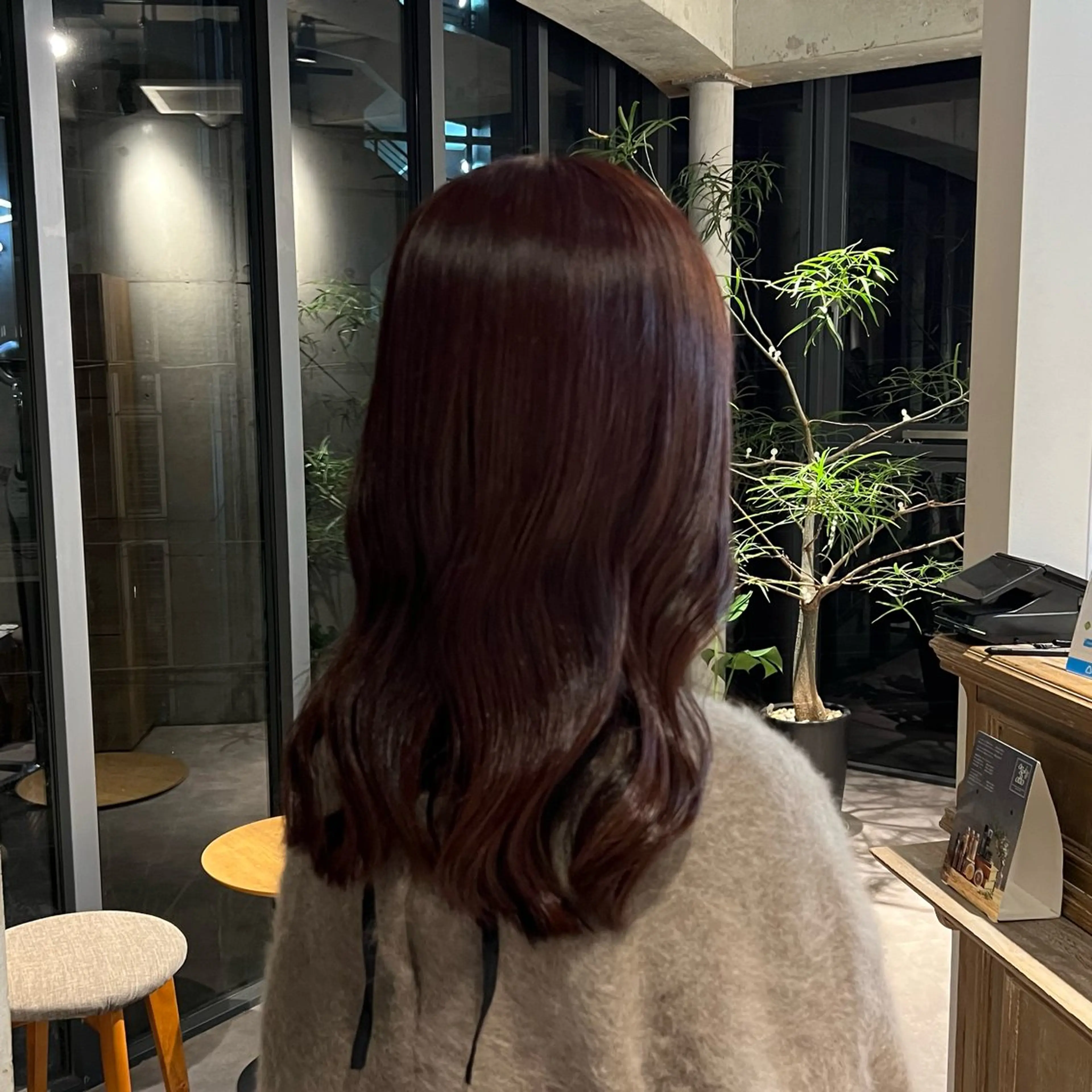 セミロング カラー ブリーチ ブラウンカラー ブリーチなしカラー ピンクカラー ピンクブラウン ヘアカラー yuri/中目黒 /レイヤー/ボブのヘアスタイル