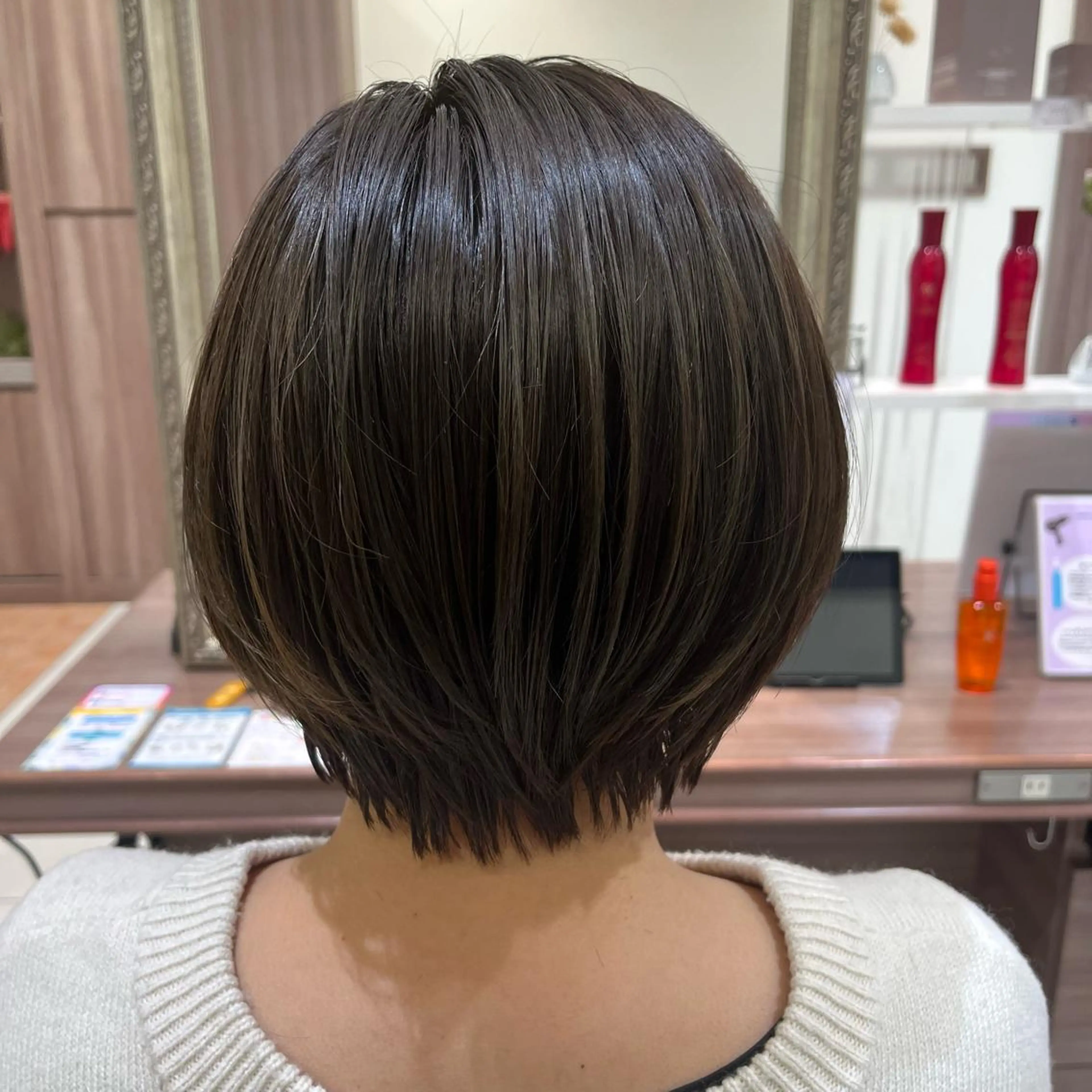 ショート カラー オリーブカラー ナチュラル暖色カラー 🤎 佐藤栞のヘアスタイル