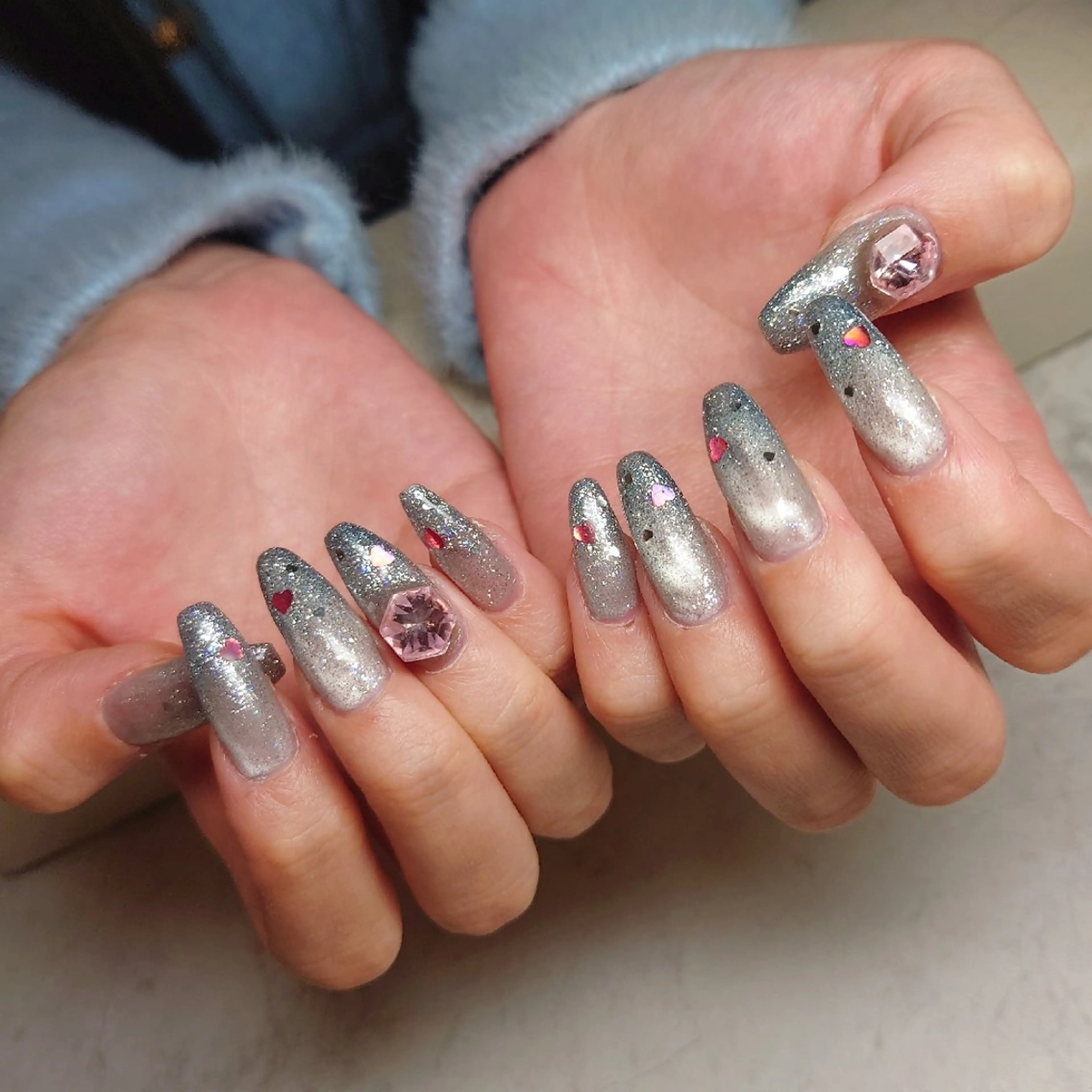 ネイル ホログラムネイル ハンドネイル nailme! 遠藤智佳のネイルデザイン