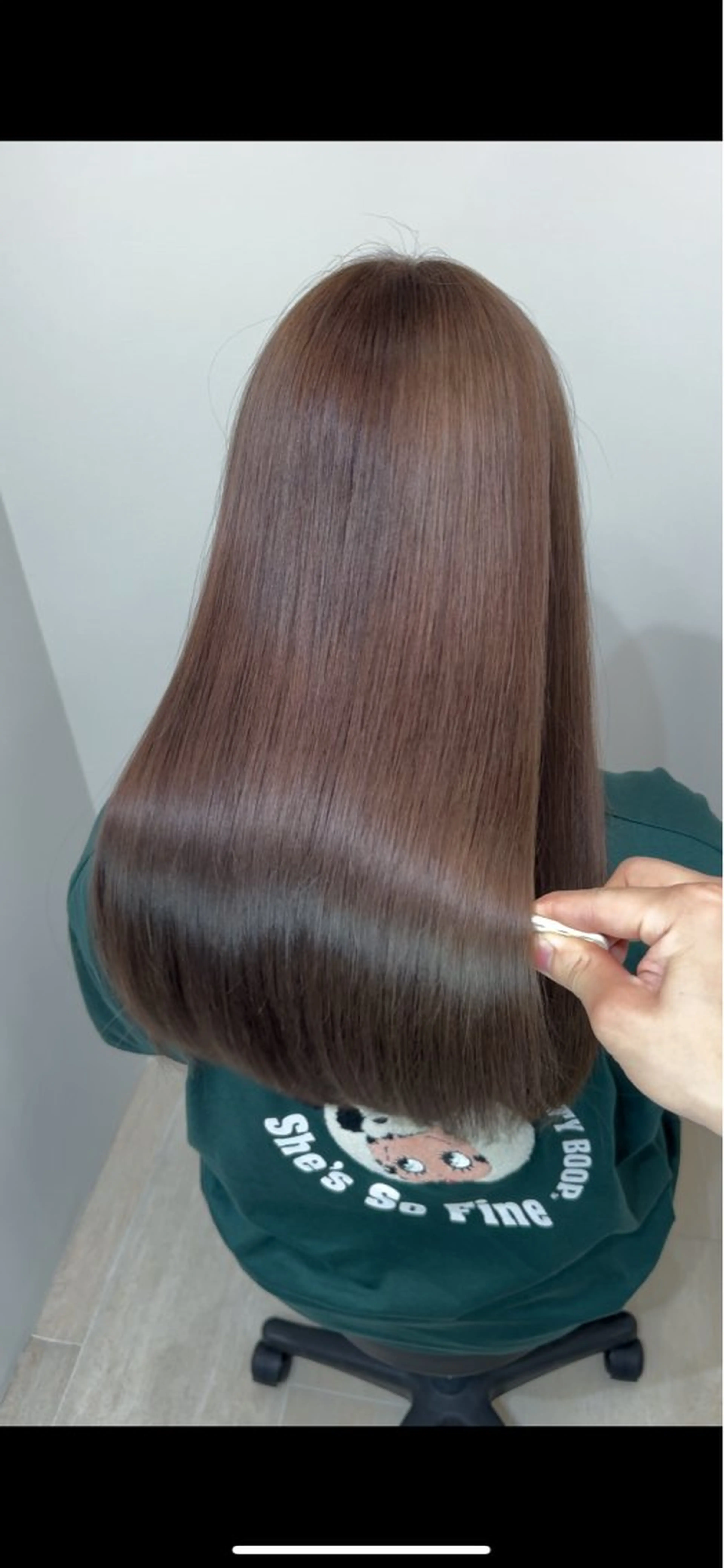 ロング カット ヘアカラー トリートメント Dope LIT所属・LA KUのヘアスタイル