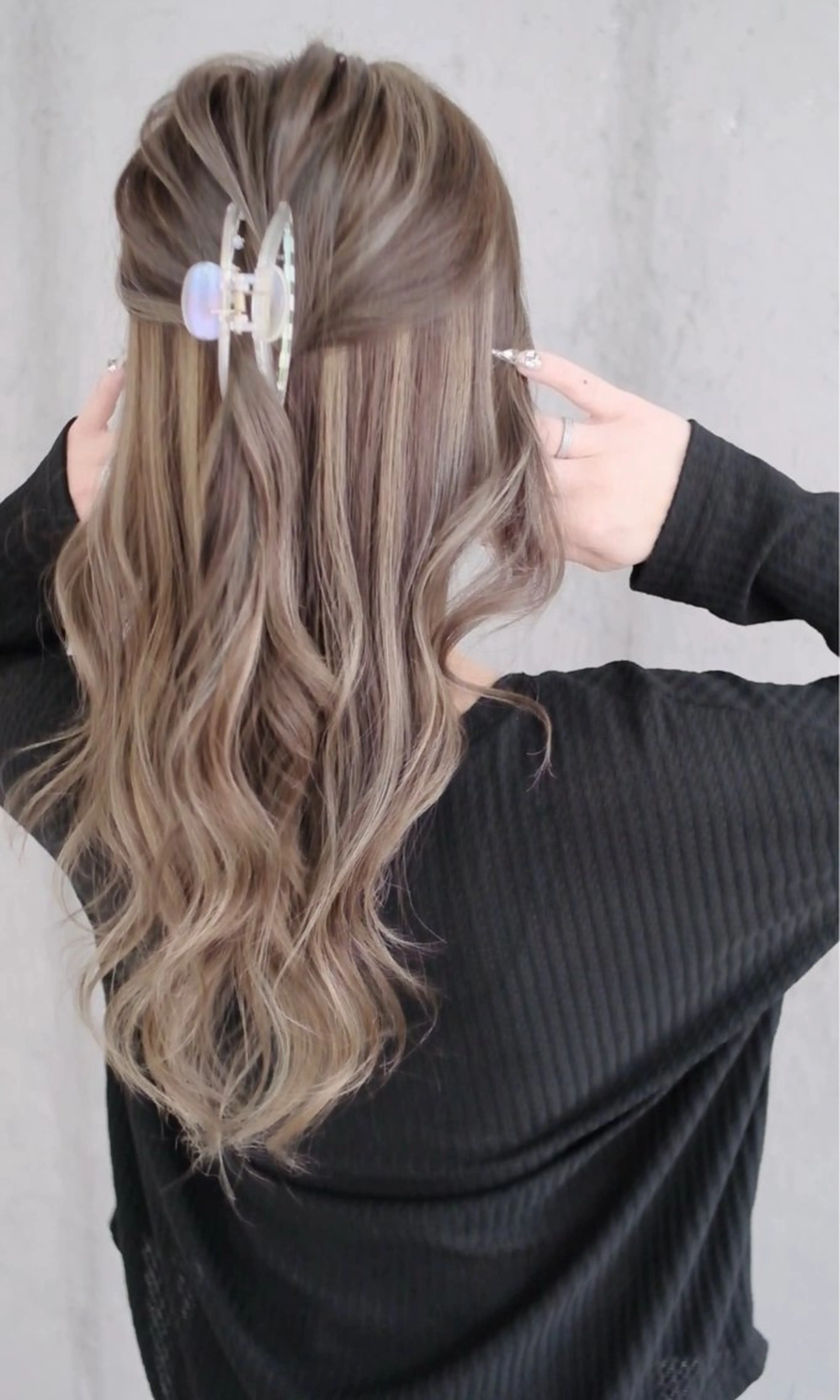 ロング カラー デザインカラー ハイライトカラー ハイライト ヘアカラー Mariana/ 鶴原-ハイライトのヘアスタイル