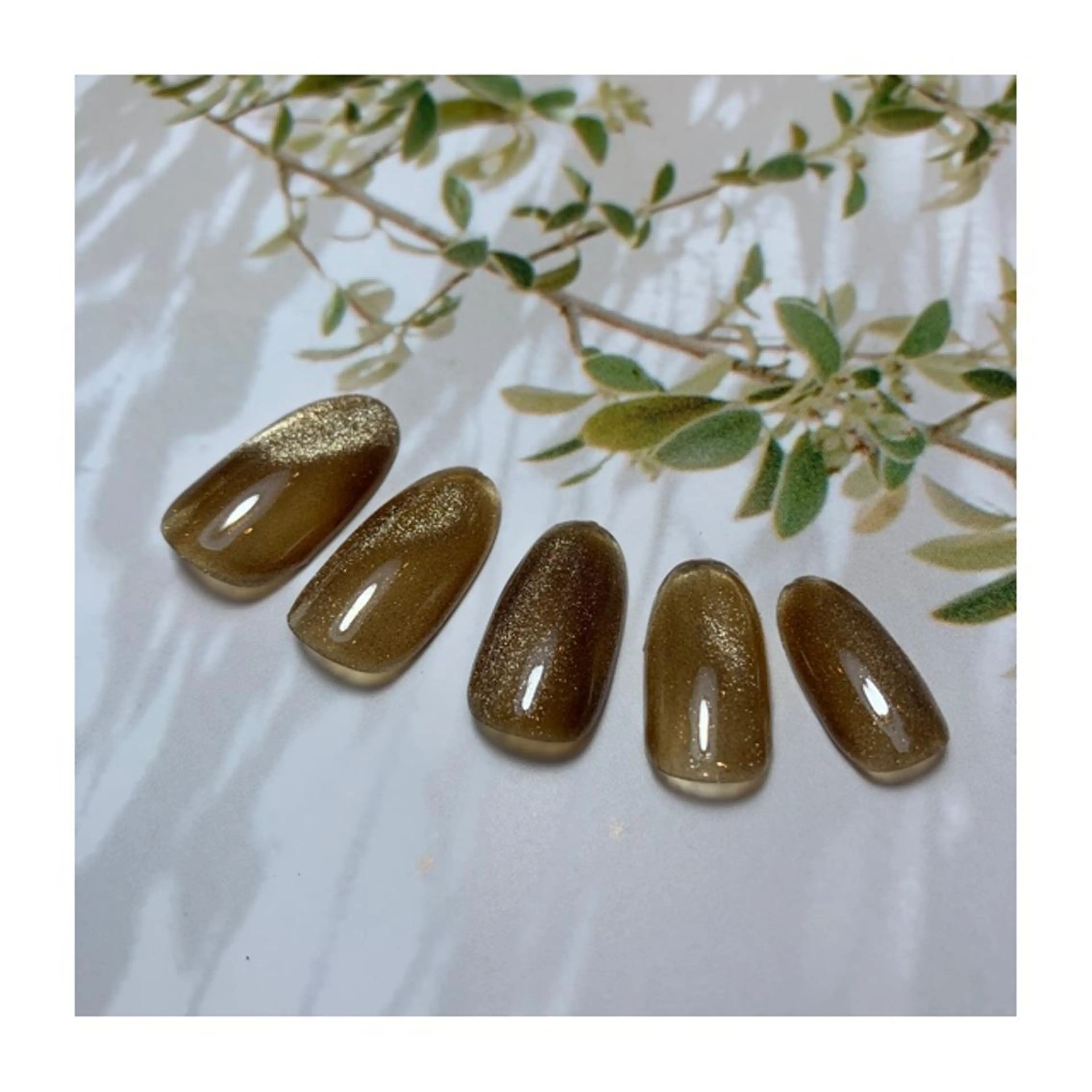 ネイル 駒月 明日香の眉毛・アイブロウイメージ