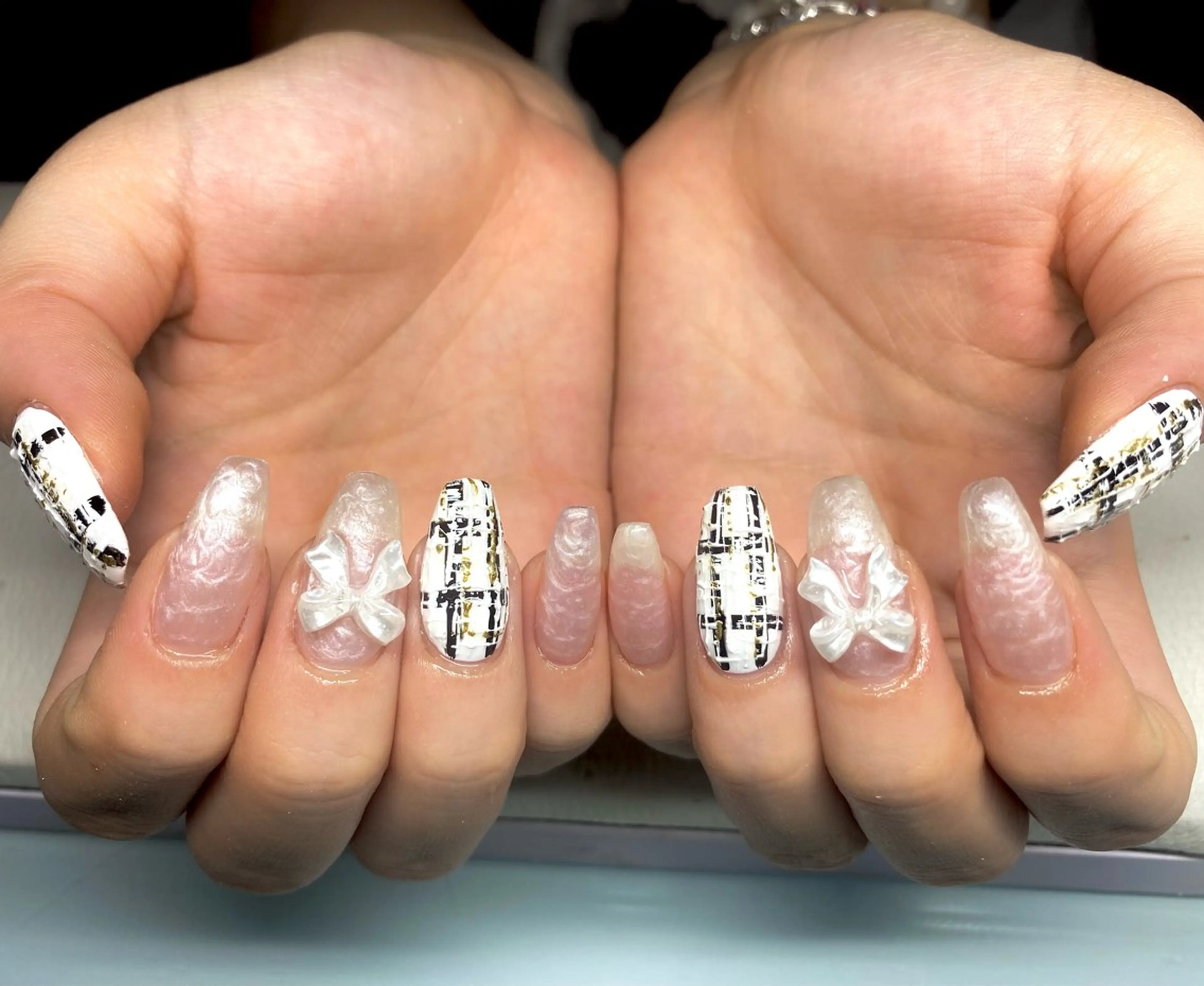 ネイル ハンドネイル ハンドケア Hi Beauty 渋谷(ネイル、ハイパーナイフ6、脂肪れいきゃく、マッサージ&エステサロン)所属・Hi beauty 渋谷のネイルデザイン