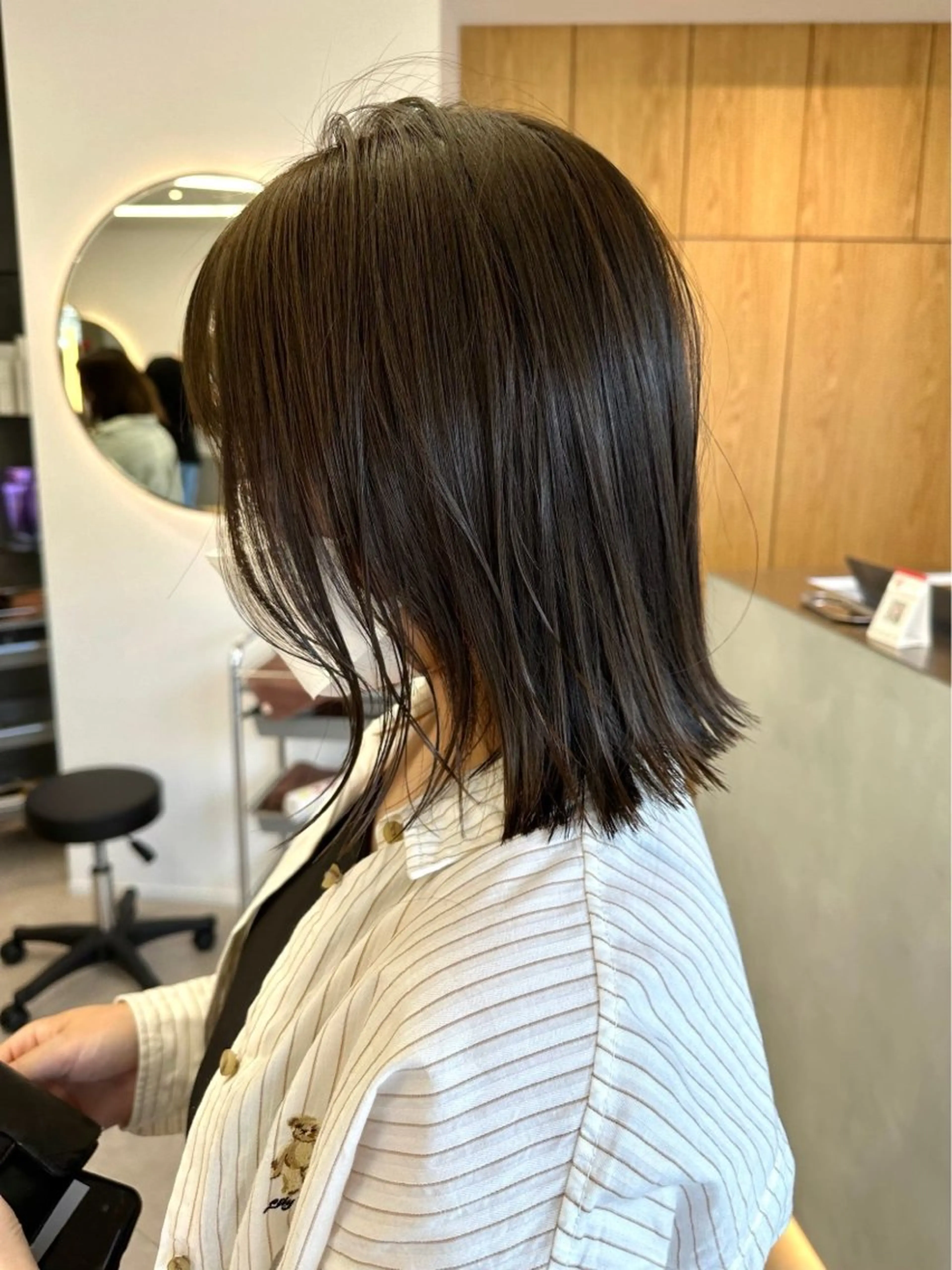 ミディアム 井川 夏乃のヘアスタイル