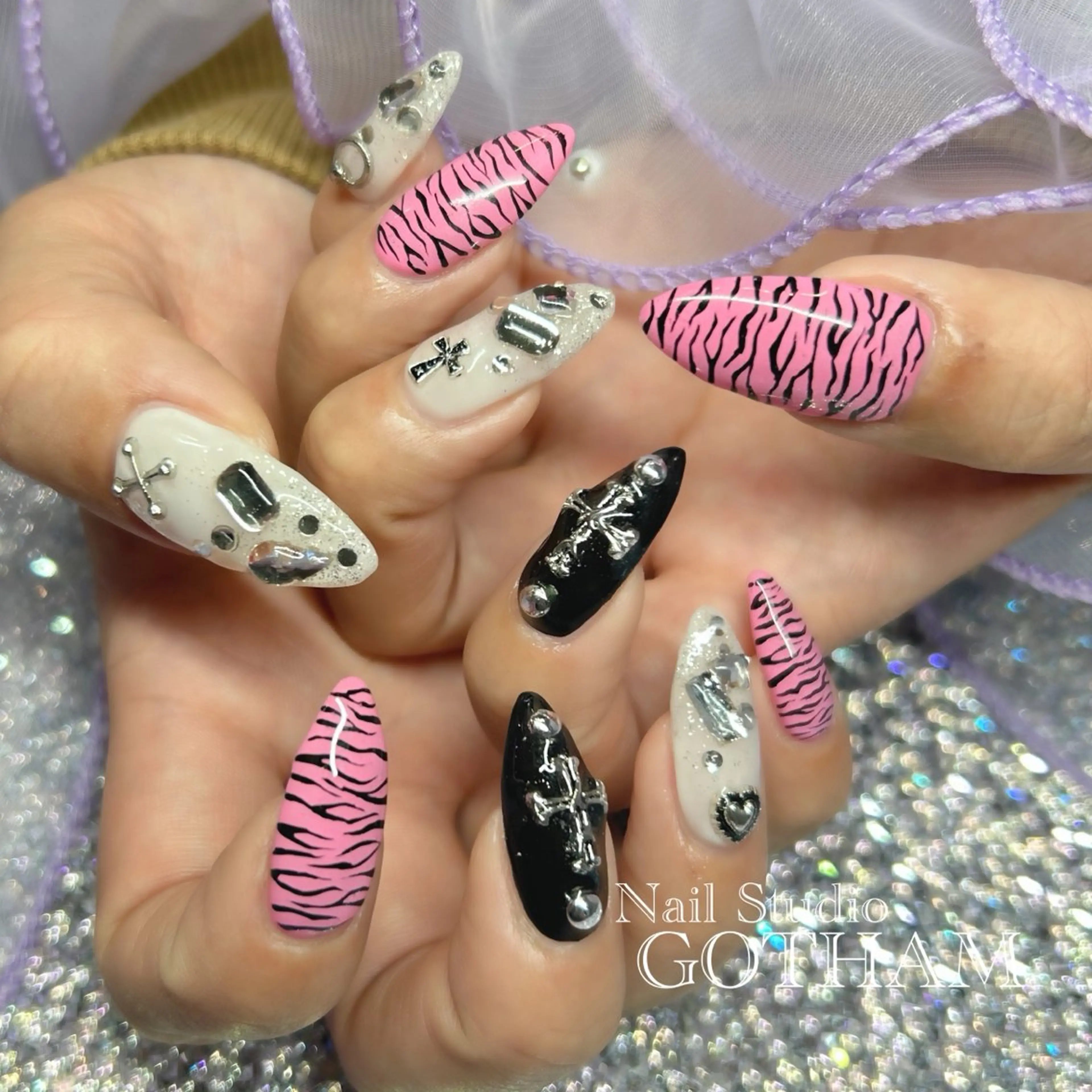 ネイル ネイルチップ ハンドネイル Nail Studio GOTHAM所属・高円寺駅からすぐ🌈 ネイルGOTHAMのネイルデザイン