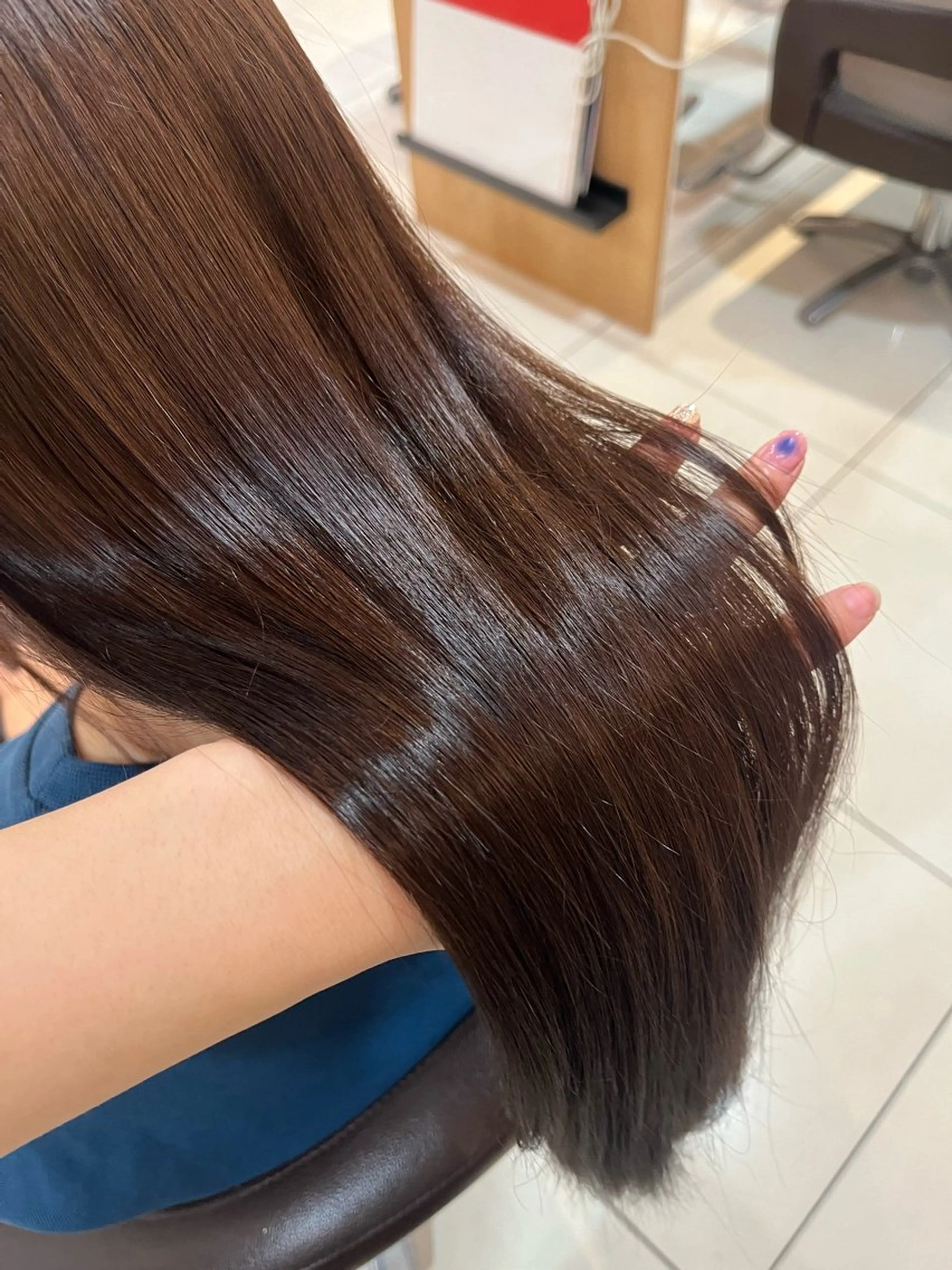 ロング パーマ 生活に馴染む デザイン/鏡ゆうかのヘアスタイル