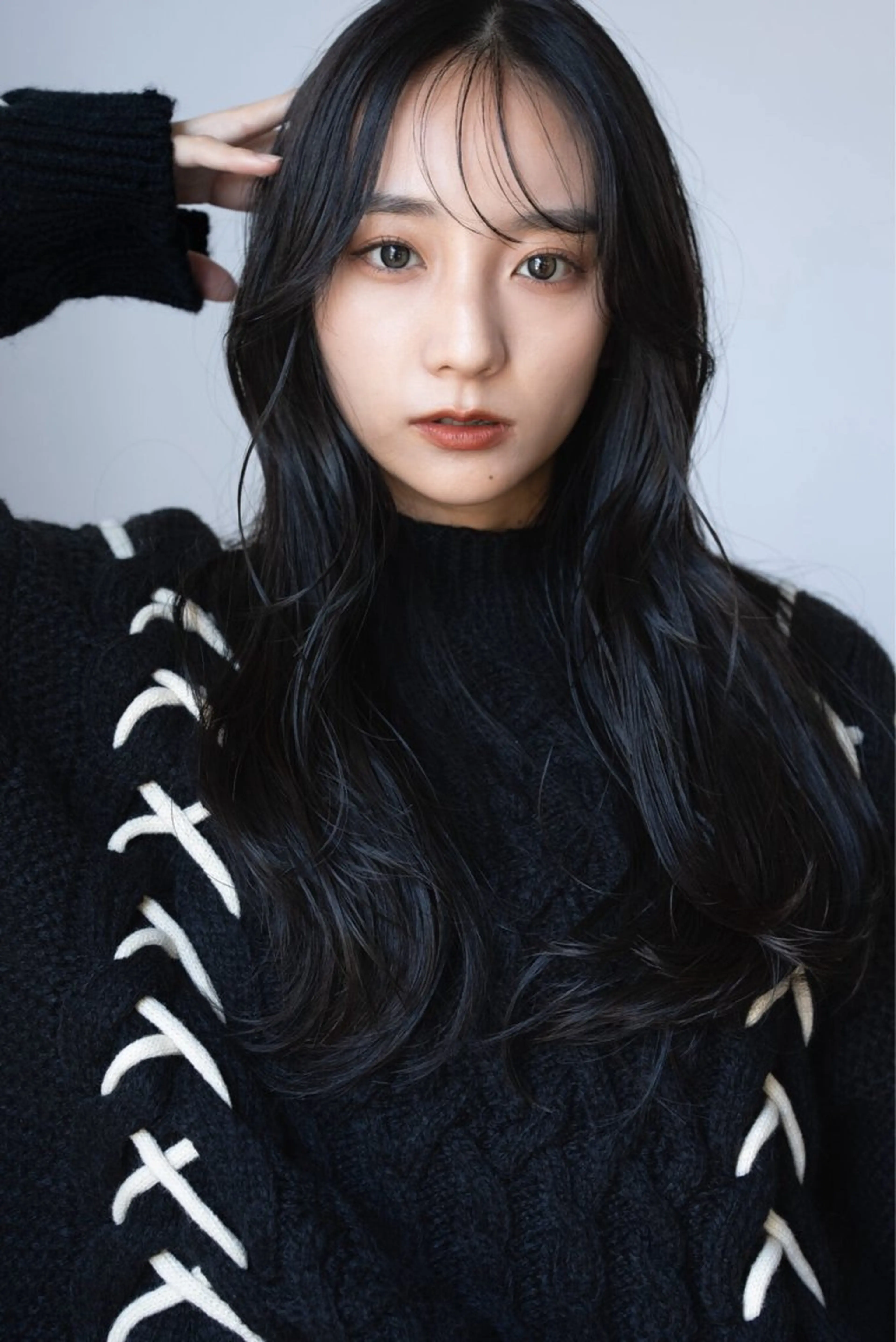 ロング カラー 顔周りカット レイヤーカット トリートメント カット ヘアカラー トリートメント まとまるレイヤー カット/透明感カラーのヘアスタイル