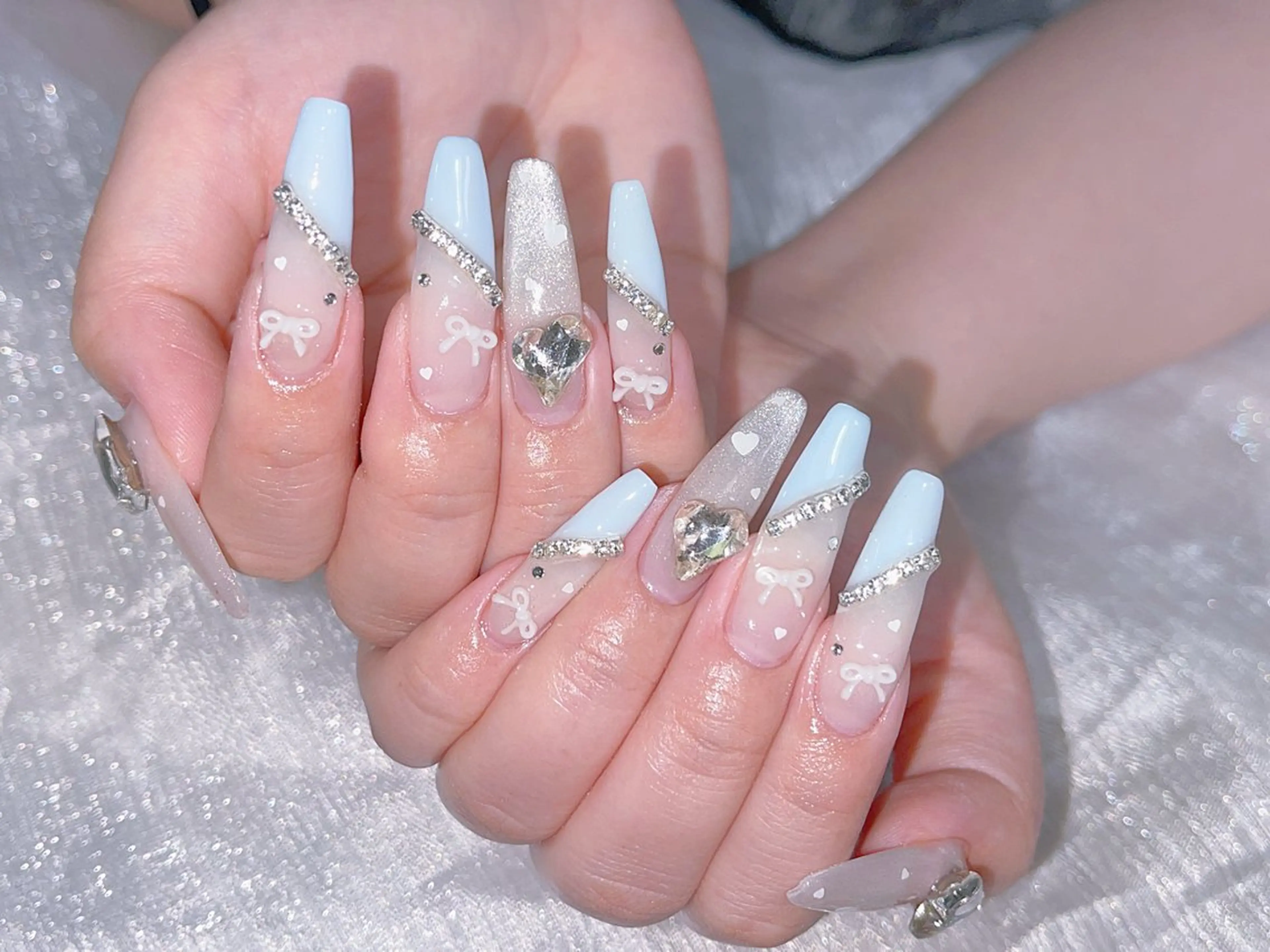 ネイル ハンドネイル 🎀ネイルサロン エクラYUI🎀のネイルデザイン