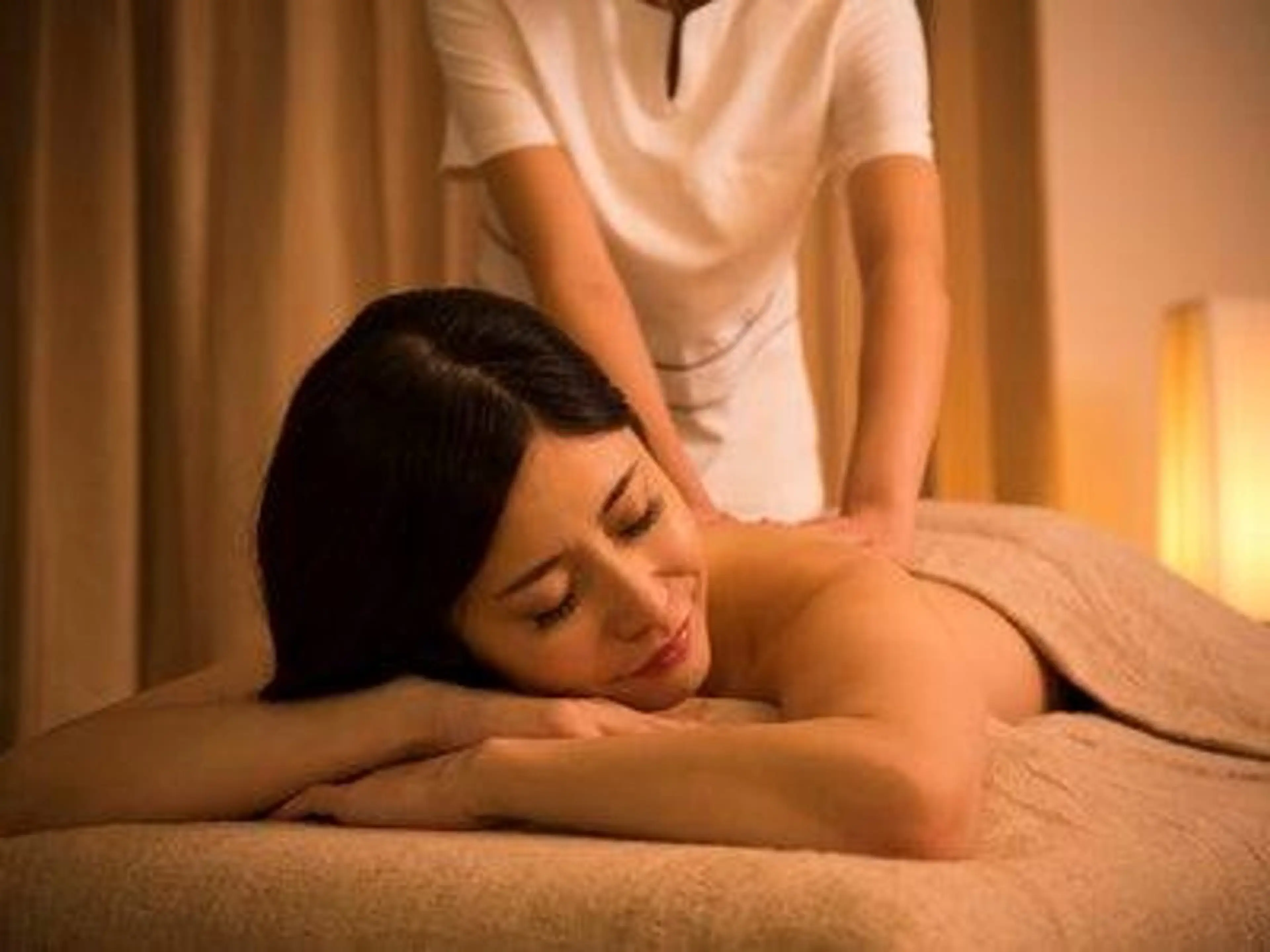 肩こり疲労回復リンパケア全身コースの写真