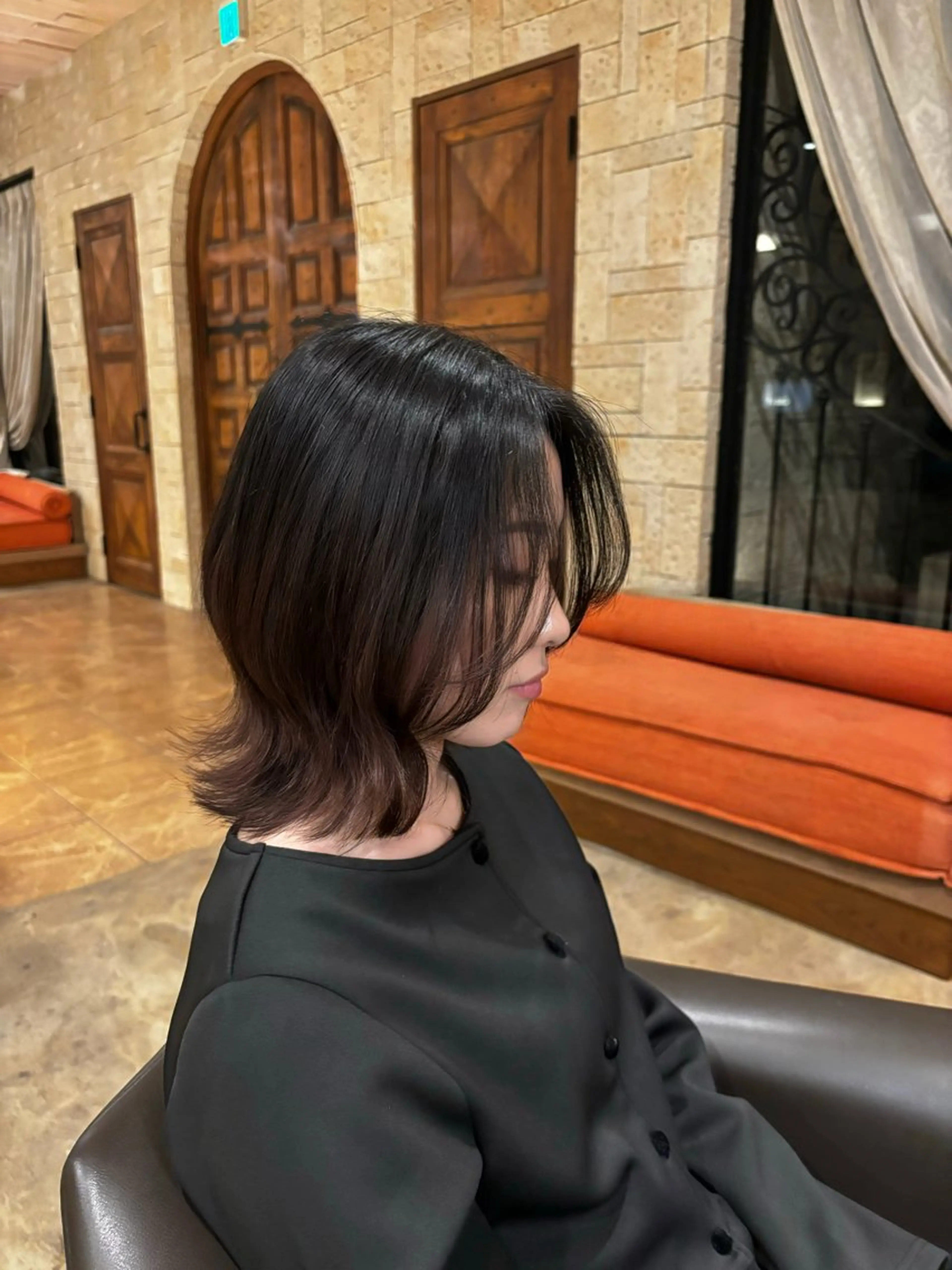 ミディアム 透明感カラー/ レイヤー/箕浦 稜真のヘアスタイル