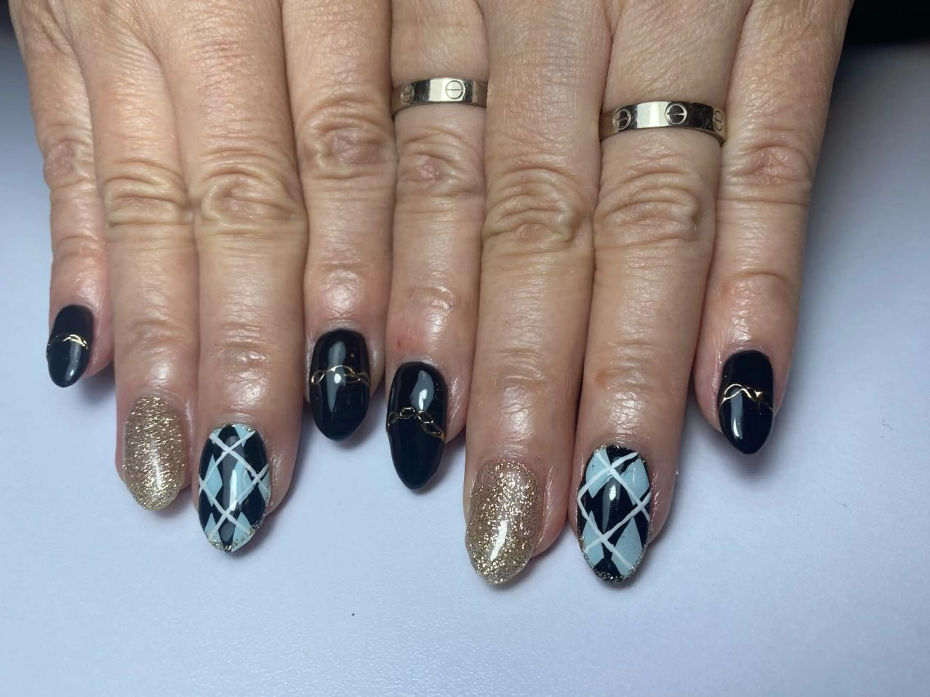 ミディアム ハンドネイル shandy nail所属・shandy nailのネイルデザイン