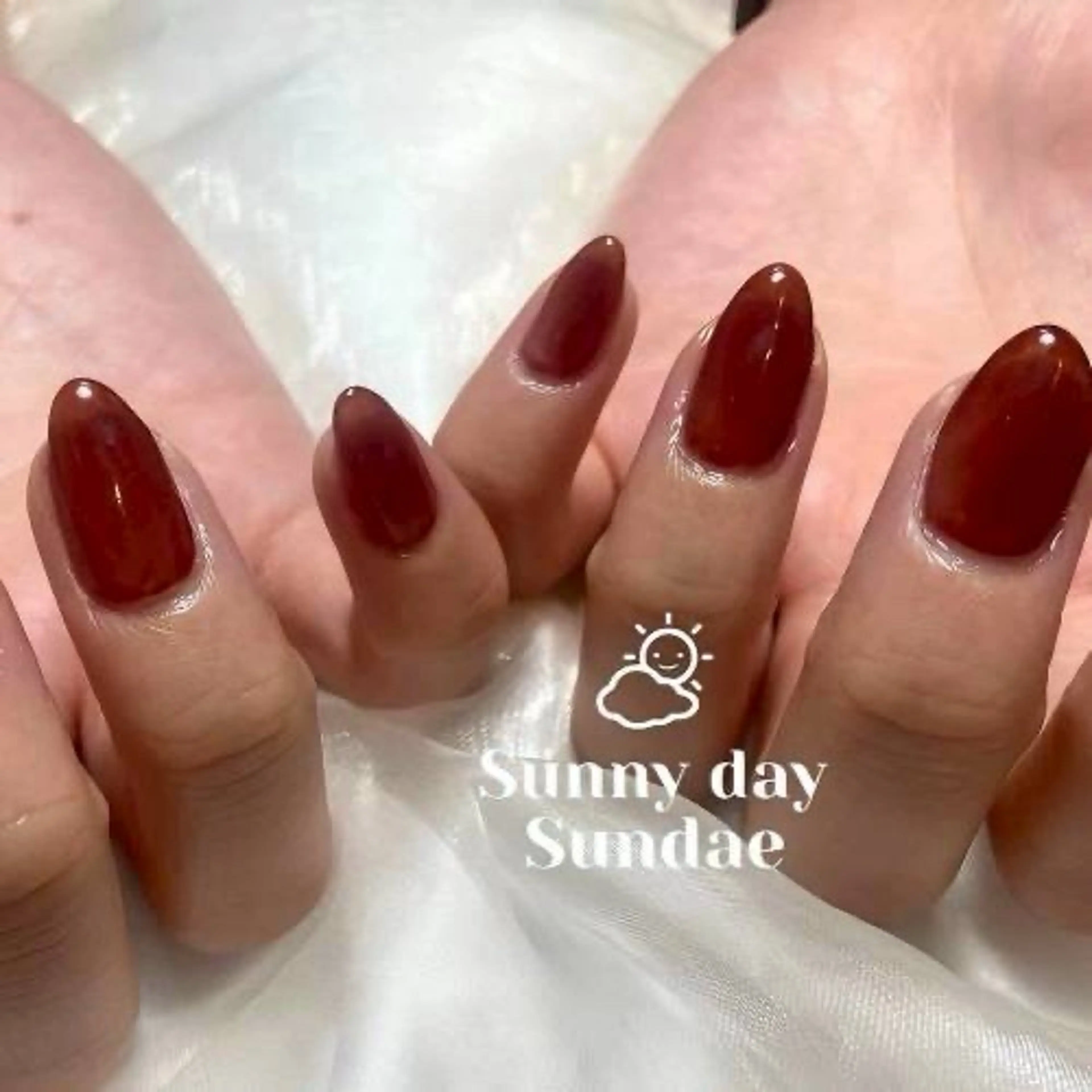 ご新規様オフ無料【HANDパラジェル使用】ラメグラ&ワンカラー¥4900の写真