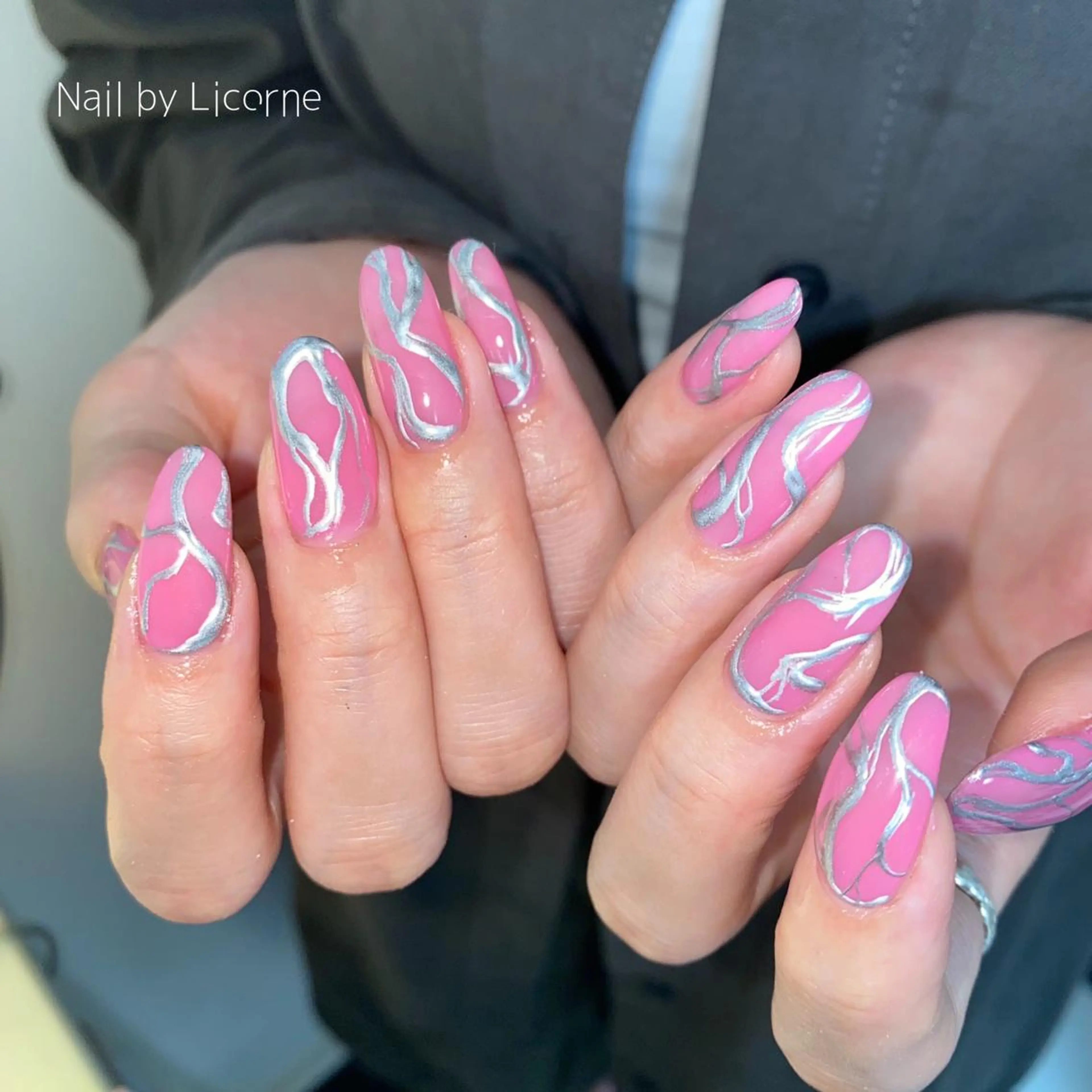 ネイル アートネイル オーロラネイル フレンチネイル 氷ネイル・うるうるネイル マグネットネイル ハンドネイル Nail by Licorneのネイルデザイン