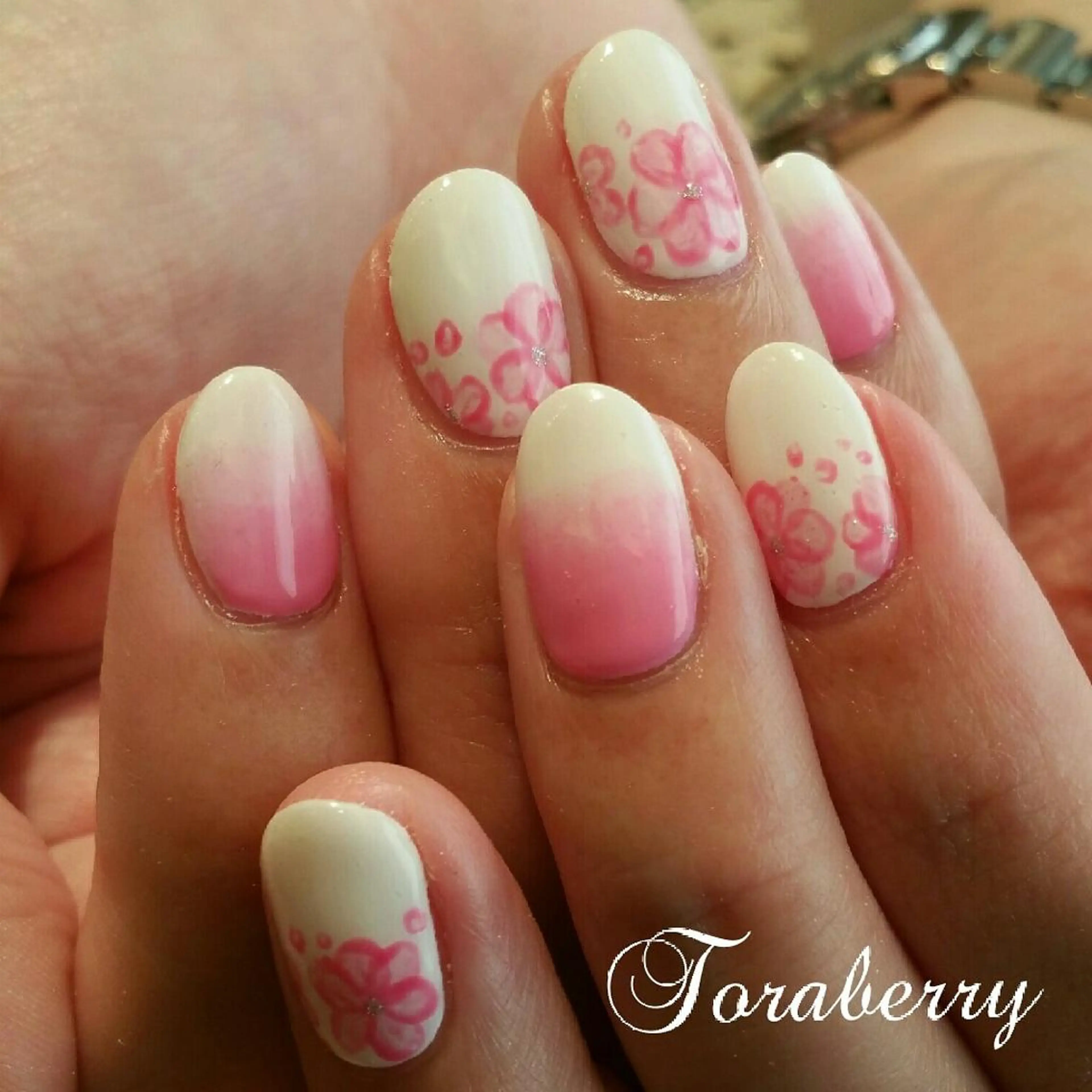 ネイル 持ち込み ネイリスト なつみのネイルデザイン