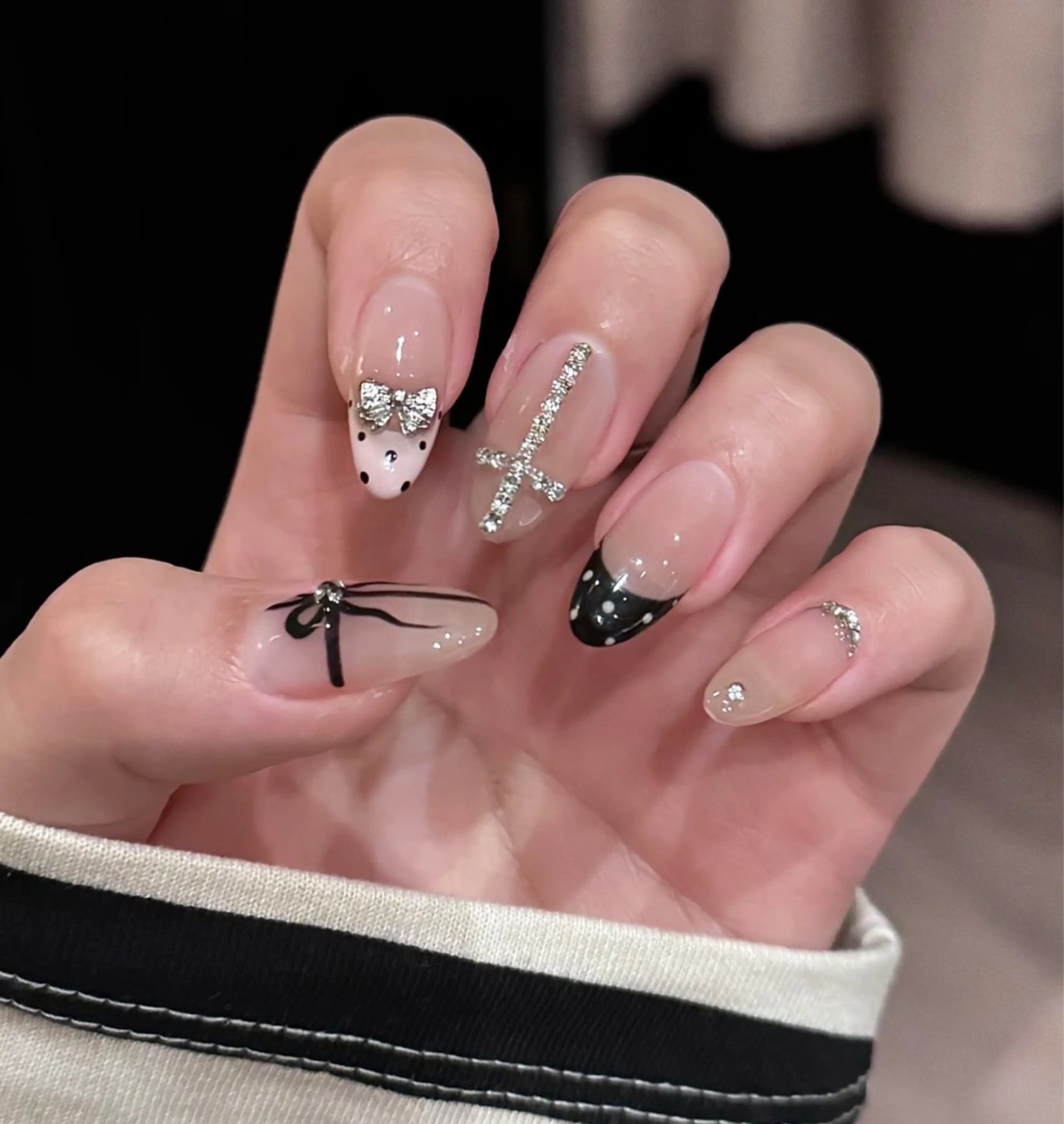 ネイル フットネイル フレンチネイル グラデーション ハート 韓国ネイル ハンドネイル Lynn_ Nailのネイルデザイン