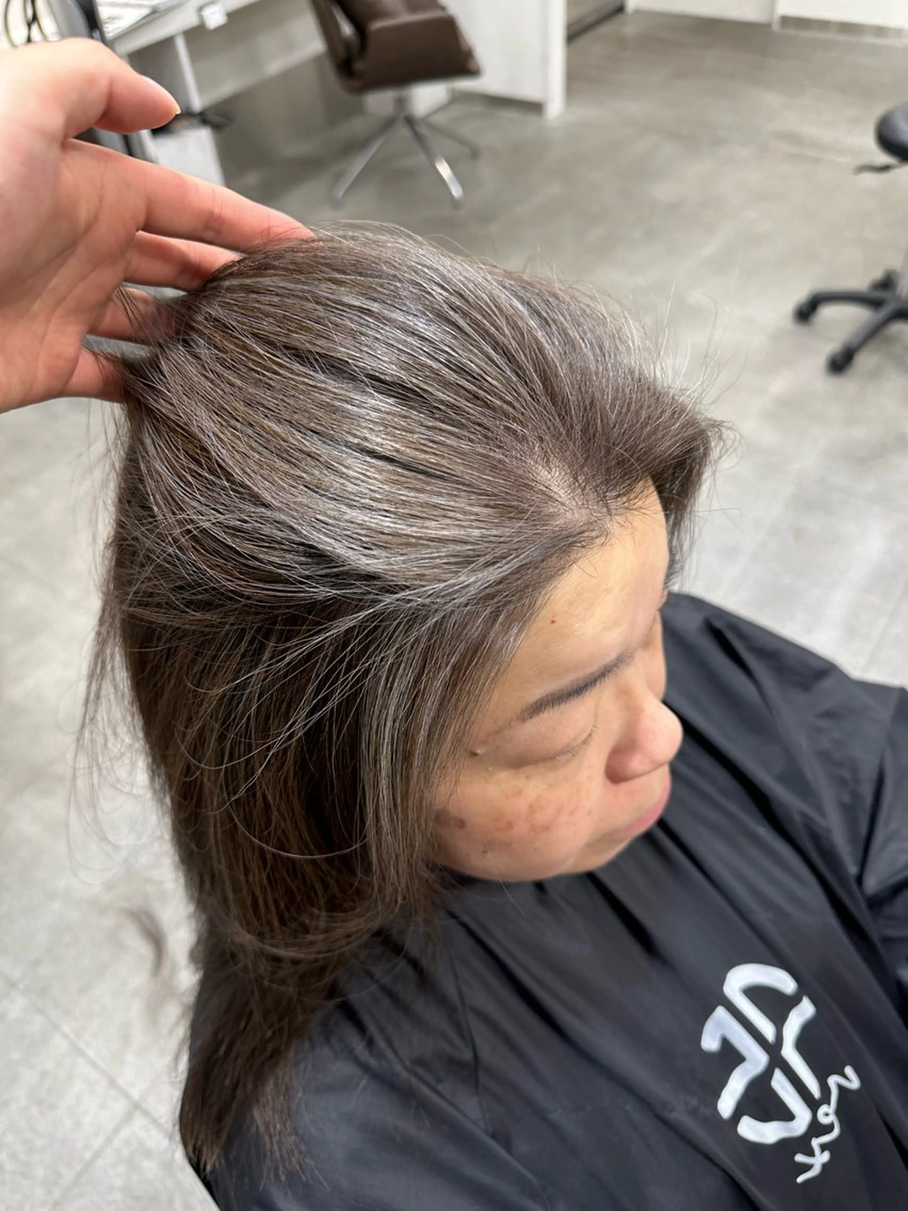 セミロング 寺山 佳貴のヘアスタイル