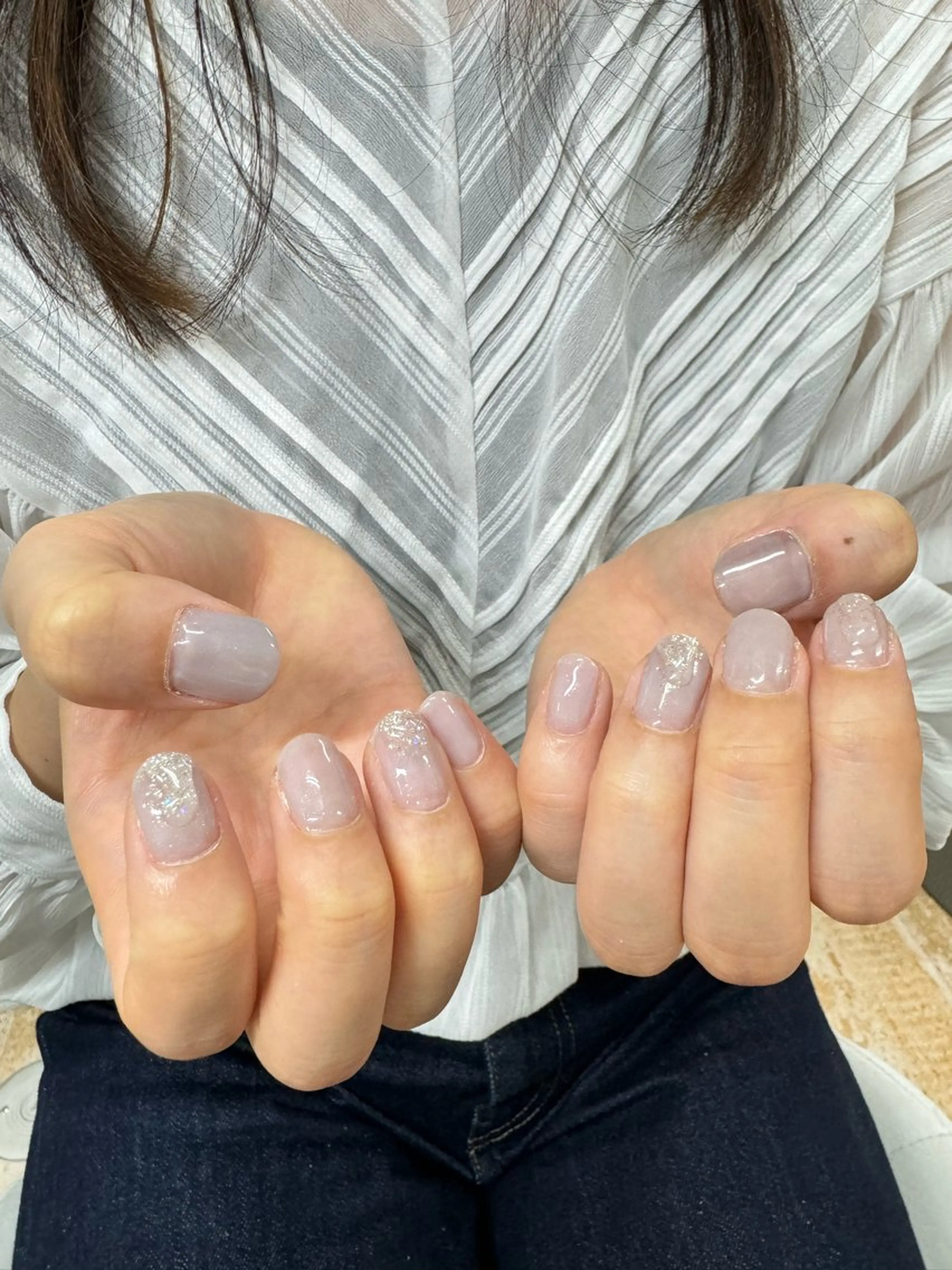 ネイル アートネイル ラメ(グリッター) ニュアンスネイル VENUSBELT 杏のネイルデザイン