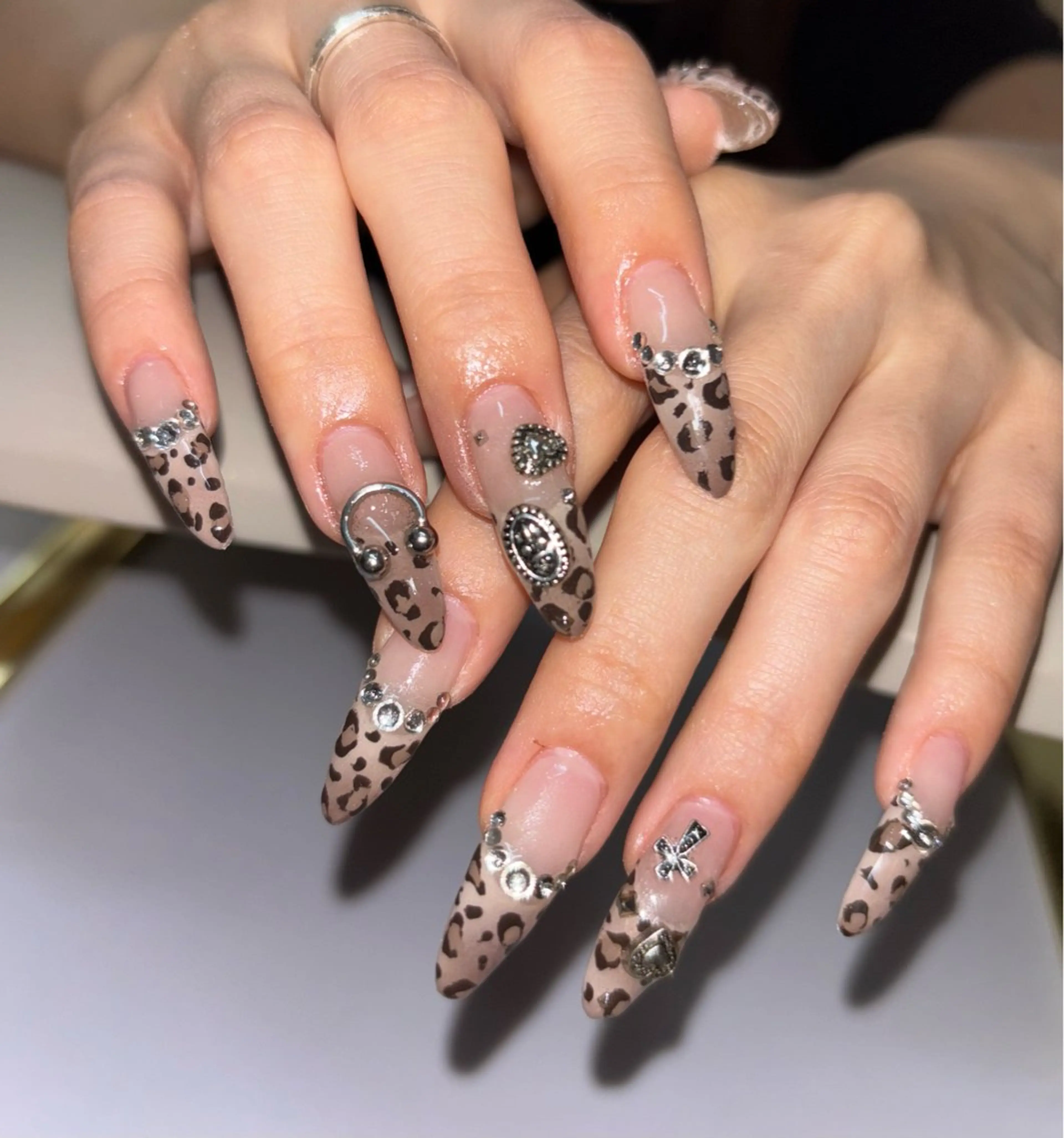 ネイル ハンドネイル NONO /episkeyのネイルデザイン