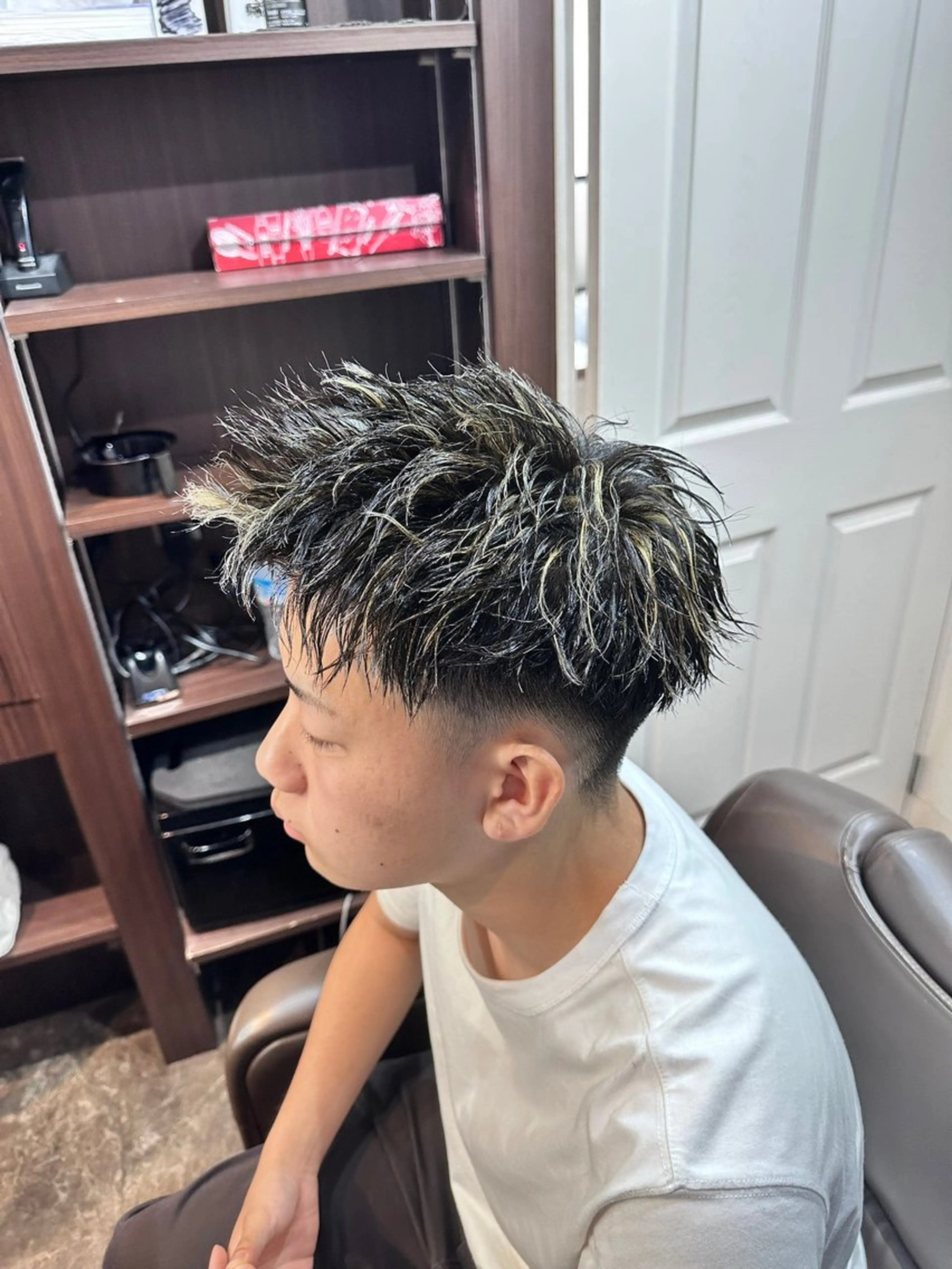 ショート カラー パーマ 石川 琉星のヘアスタイル