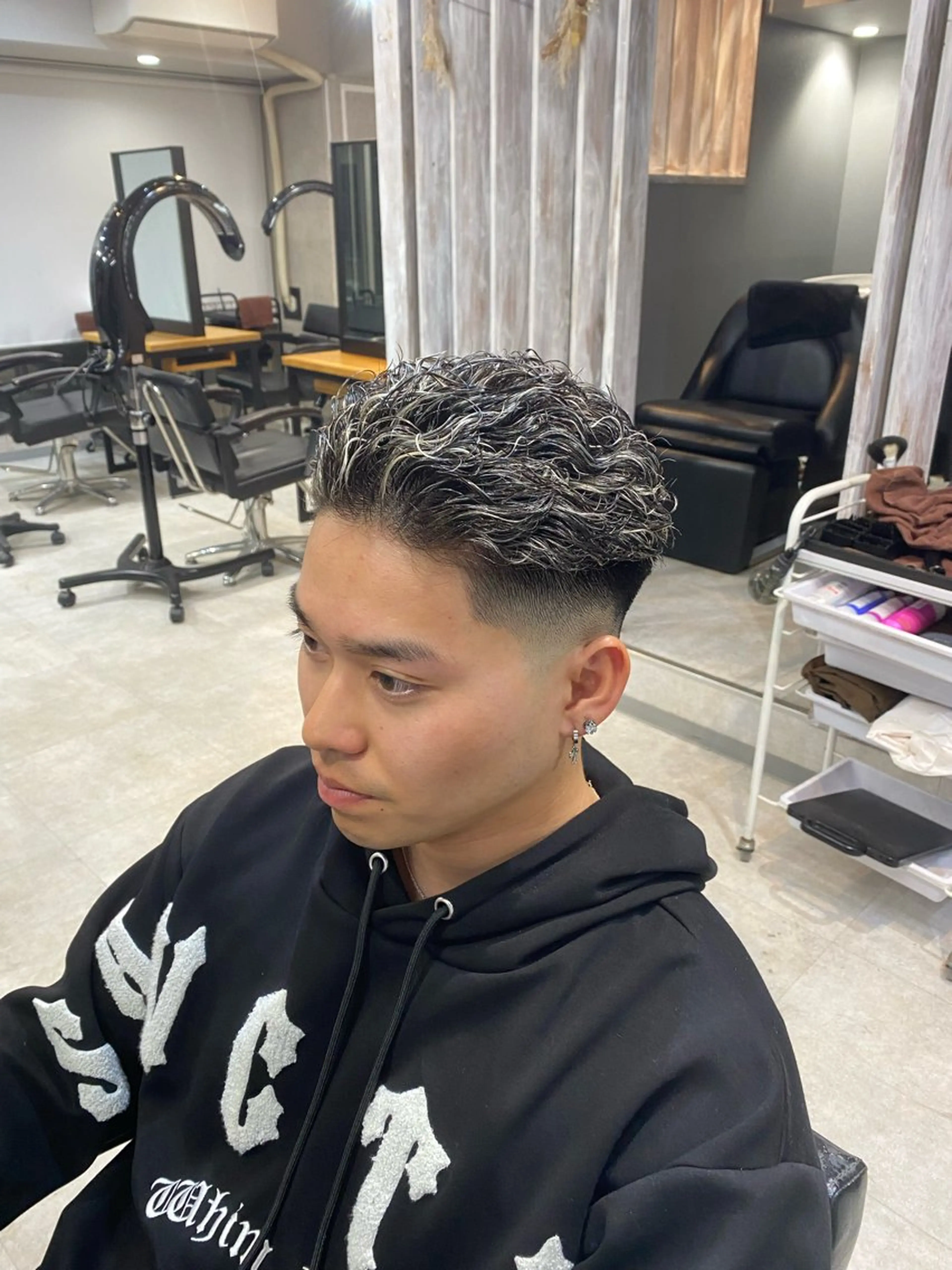 ショート カラー パーマ メンズ メンズハイライト メンズパーマ ハイライトカラー ハイライト 🐉『メンズ美容師』 吉田龍星🐉のヘアスタイル