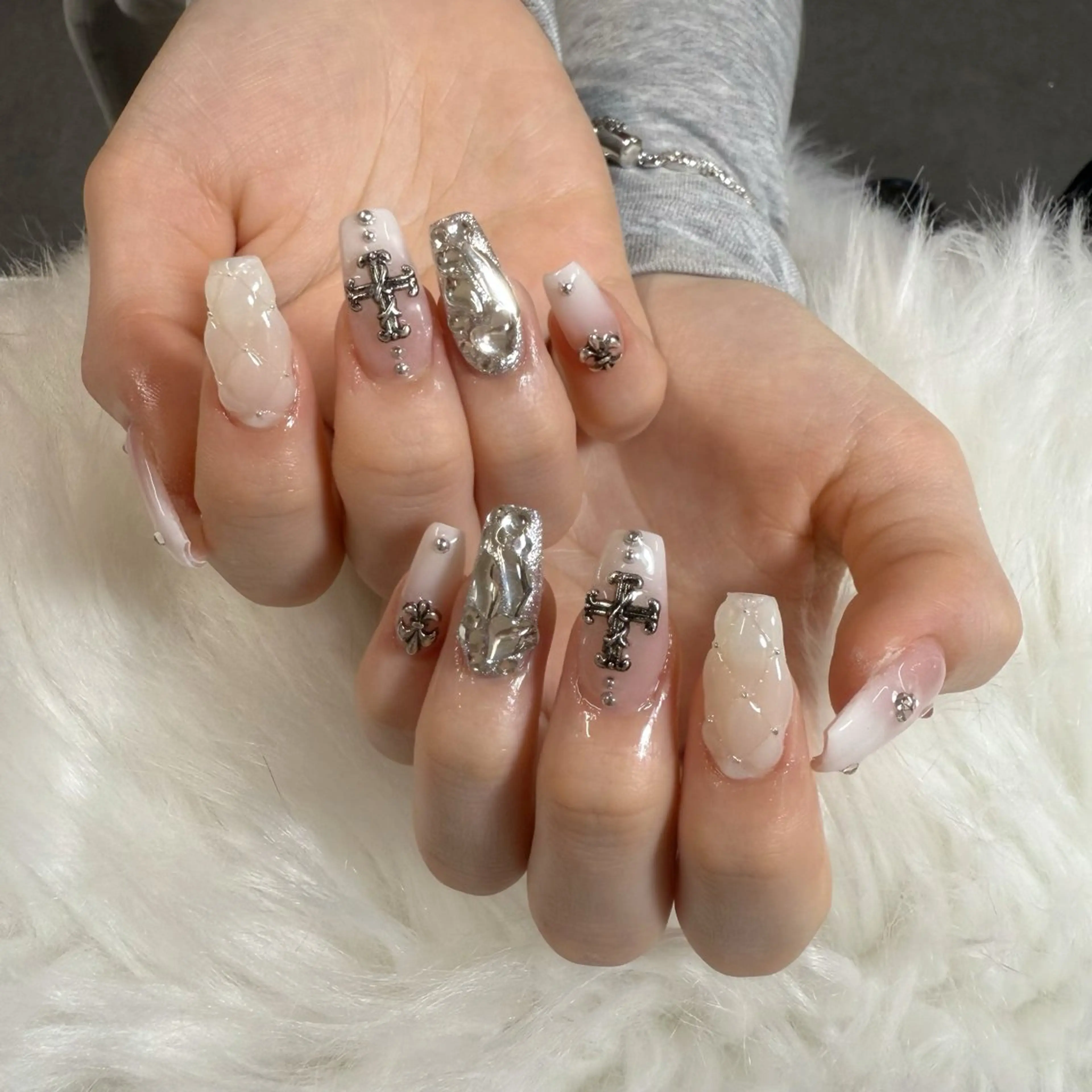 ネイル ハンドネイル 🎀nana🫧 ワンホンネイル🎀のネイルデザイン