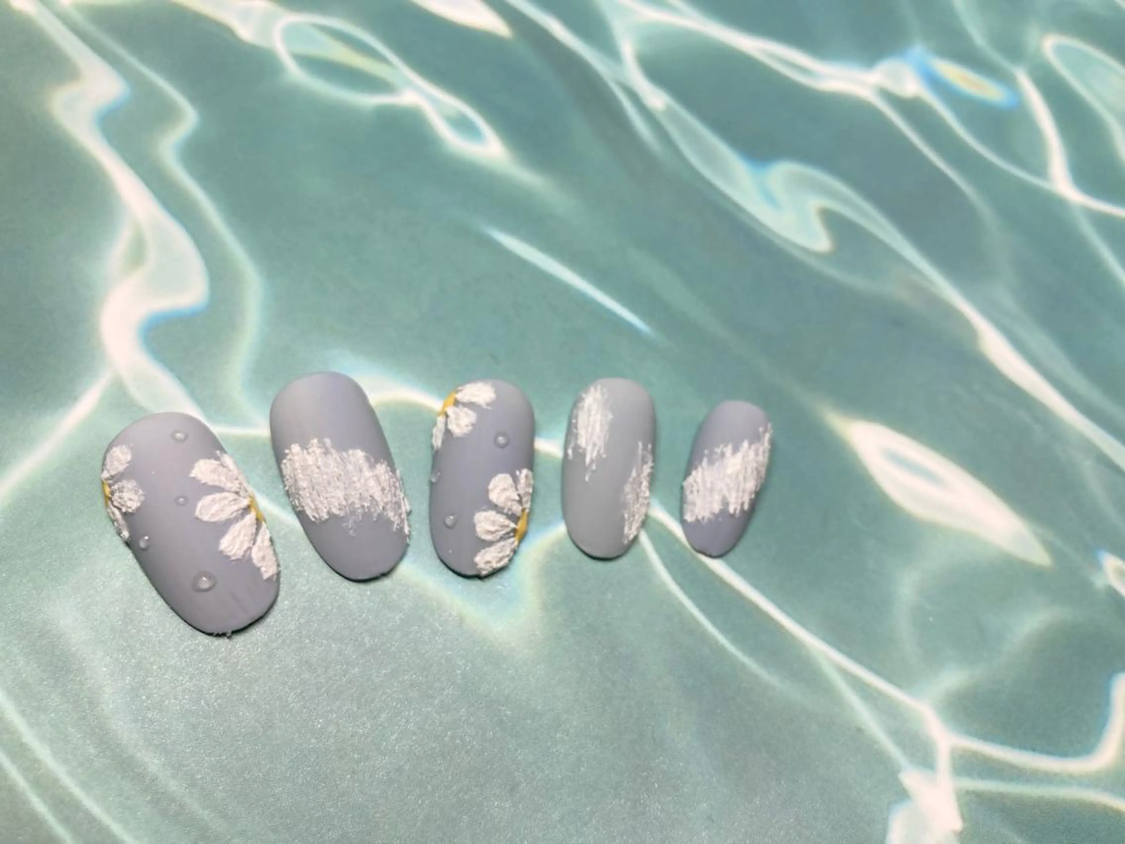 ネイル ewt miniのマツエク・マツパデザイン