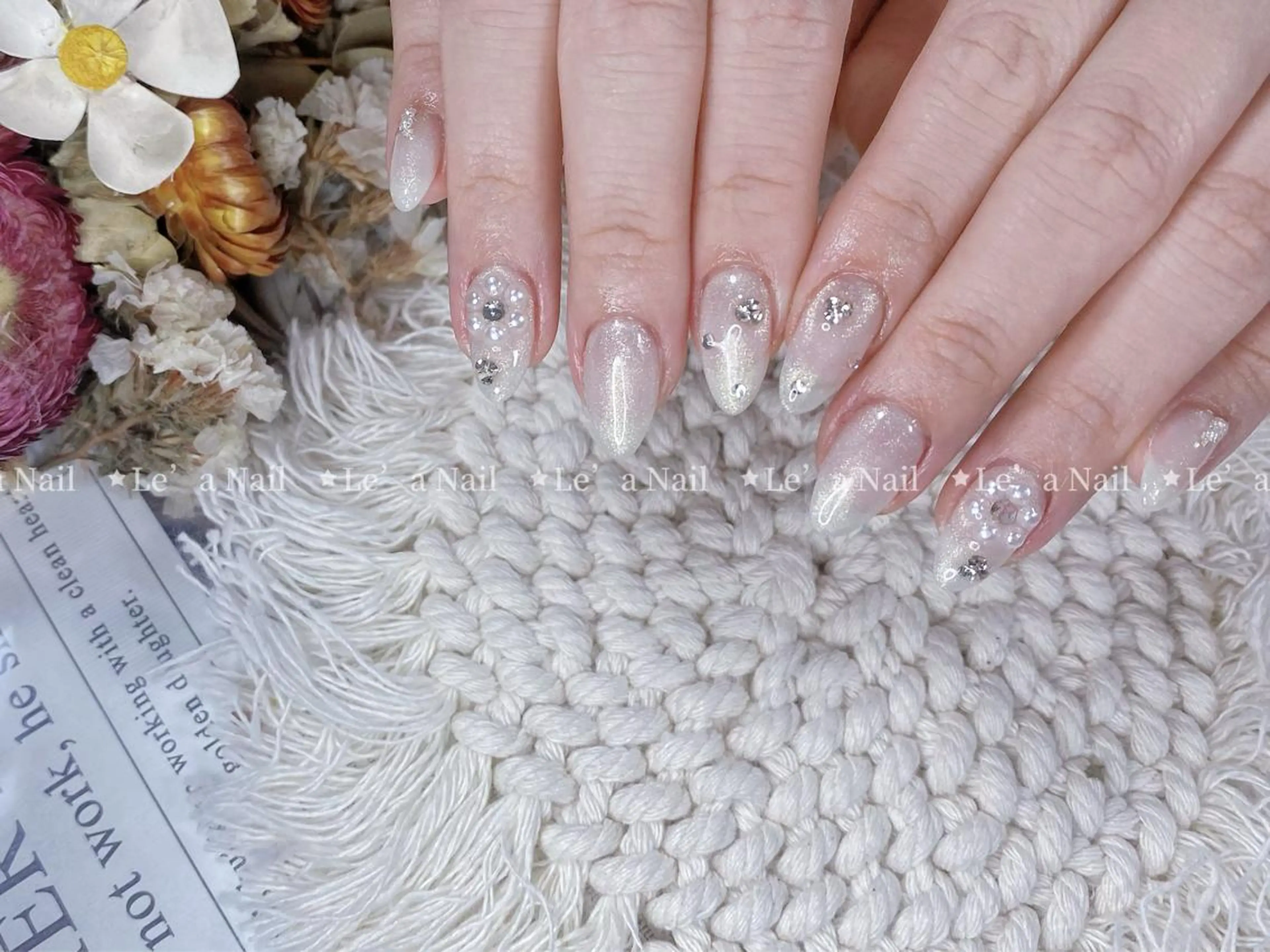 ミディアム カラー ネイル Lea NAILsalon所属・Le’a NailSalonのネイルデザイン