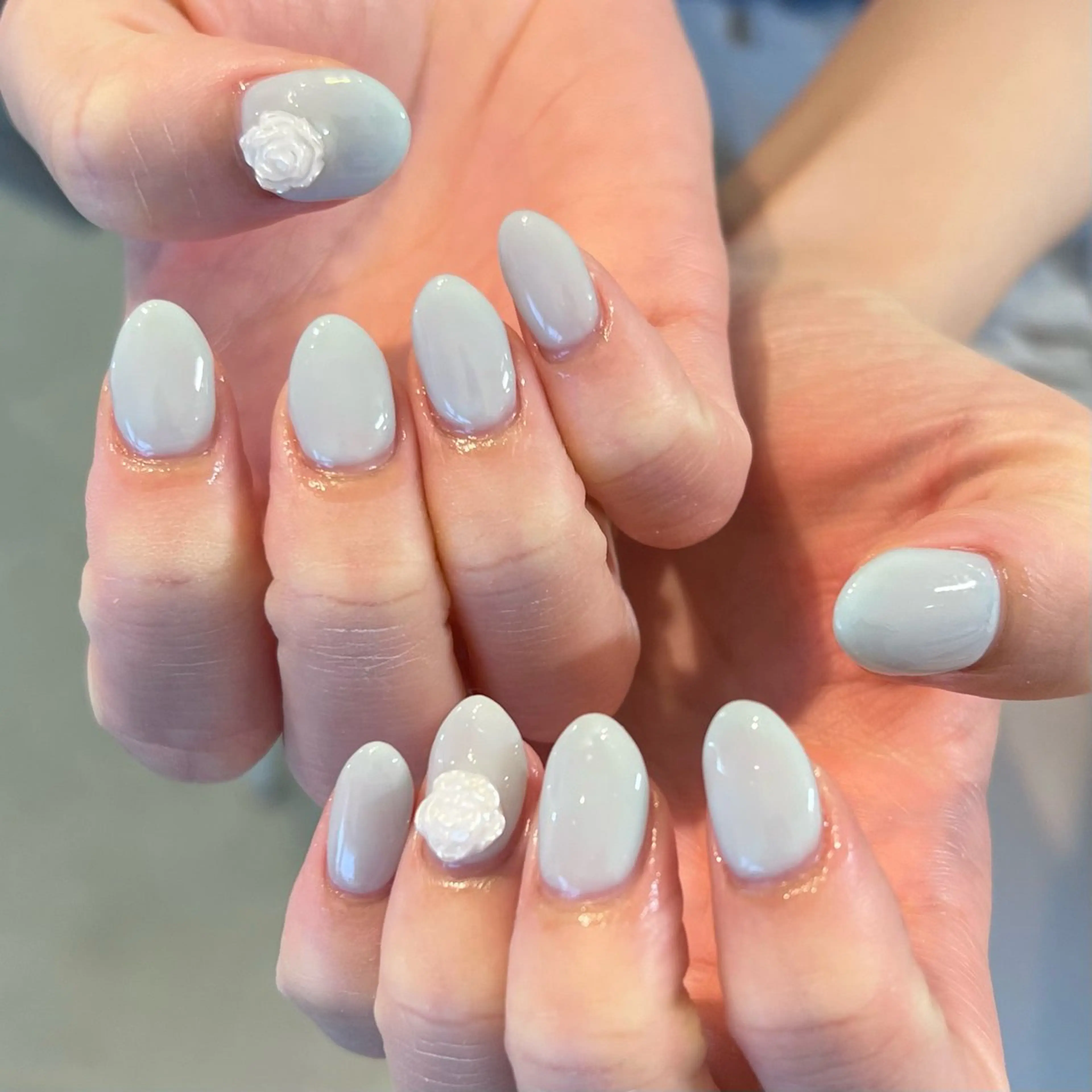 ネイル ホワイト sio.nail&eyebrow salon shimokitazawa2号店所属・nailist mana𖤐´-のネイルデザイン