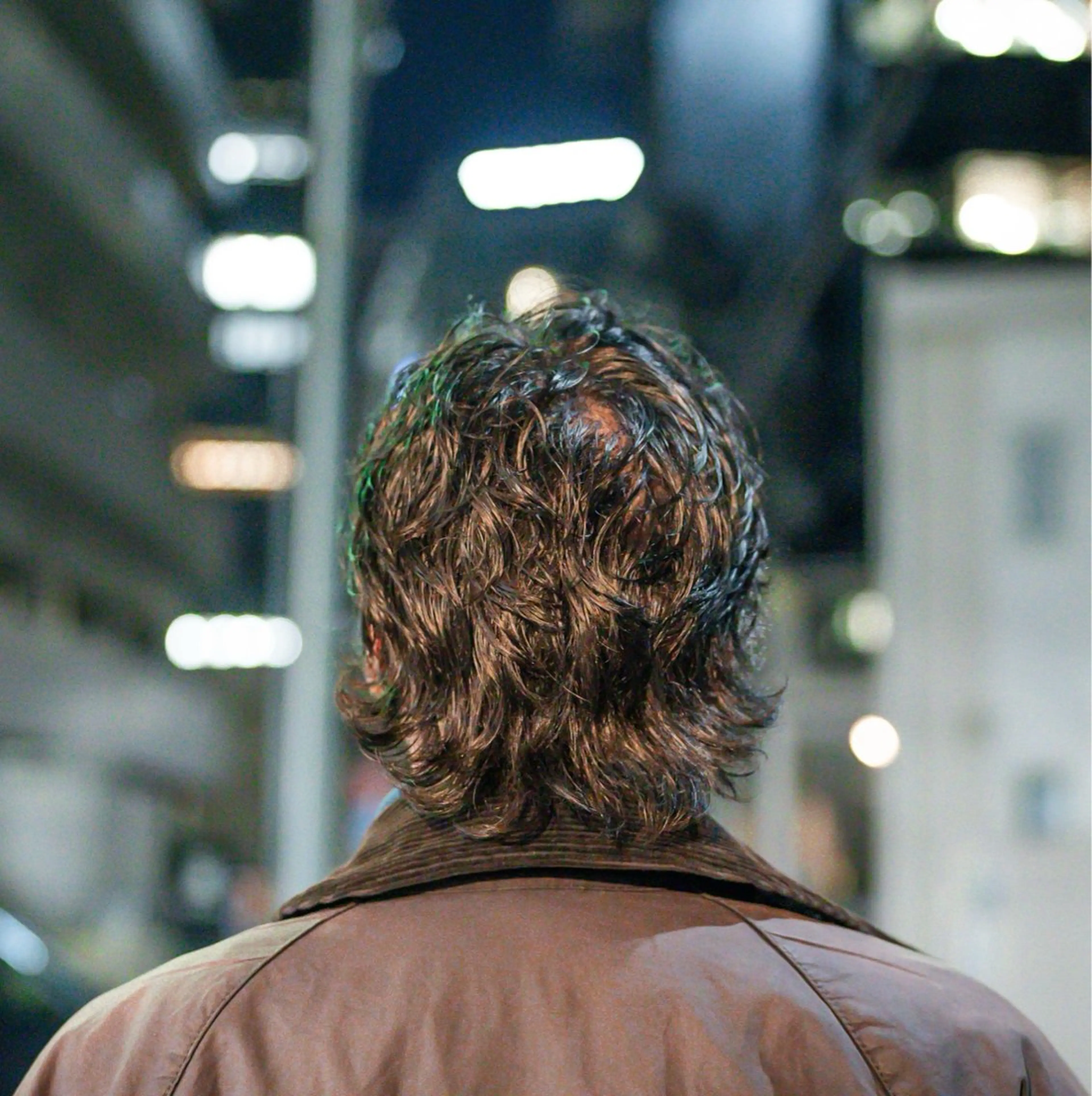 ミディアム カラー パーマ メンズ ミディアムパーマ メンズパーマ くせ毛 カット 🔗メンズサロン🔗 Kieのヘアスタイル