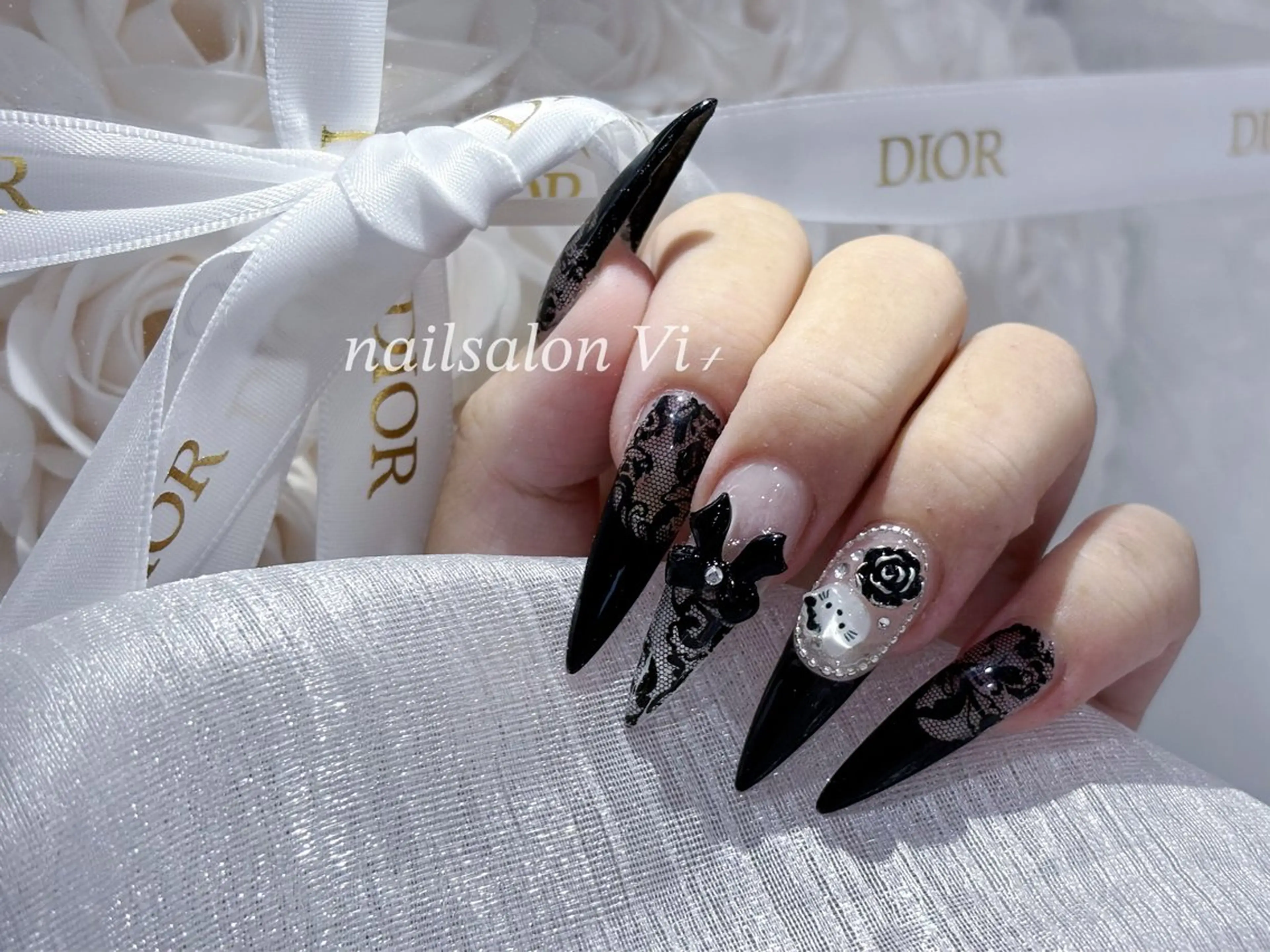 ネイル Nailsalon Vi+ももか🩷のネイルデザイン