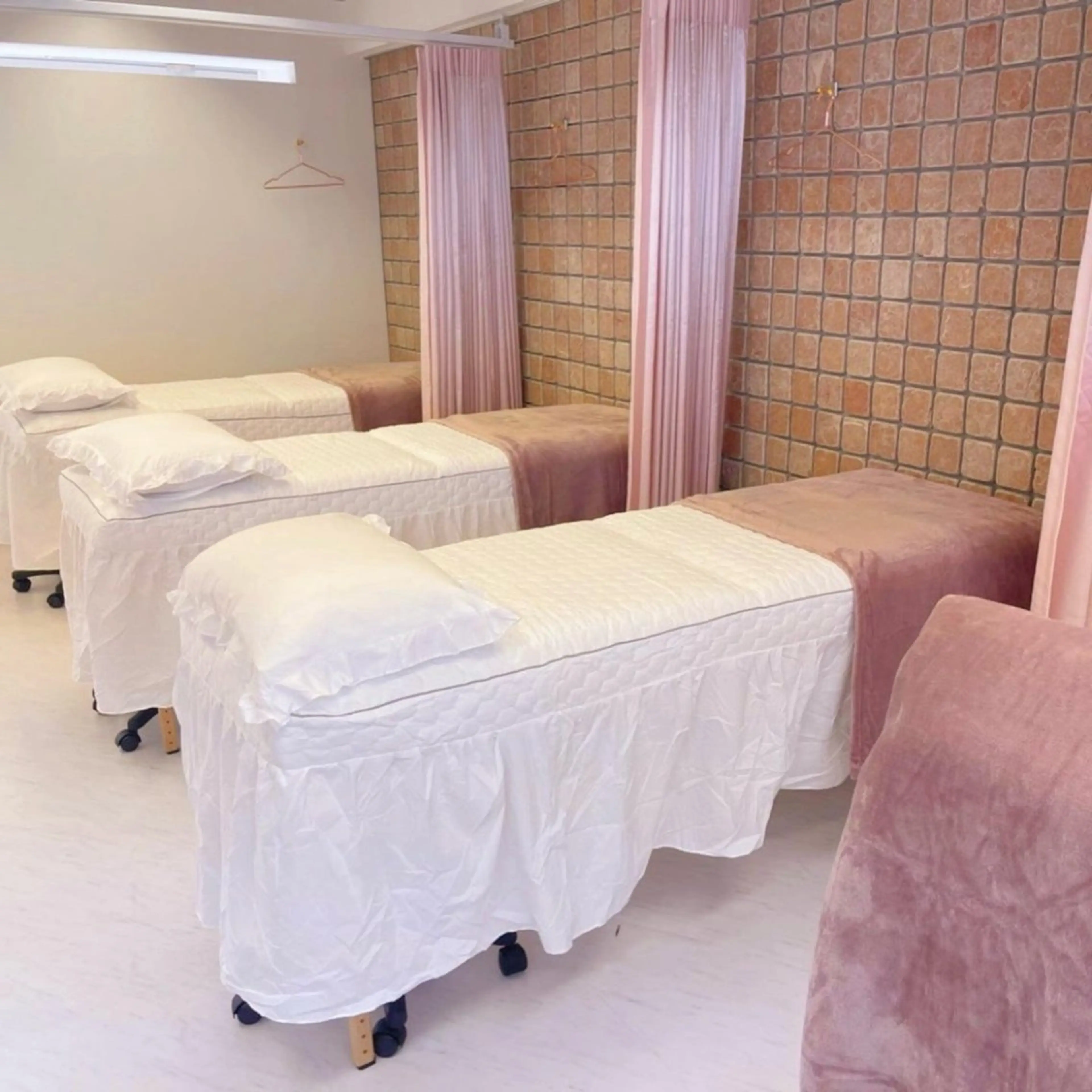 大阪梅田 SAKI 韓国風束感まつ毛のマツエク・マツパデザイン