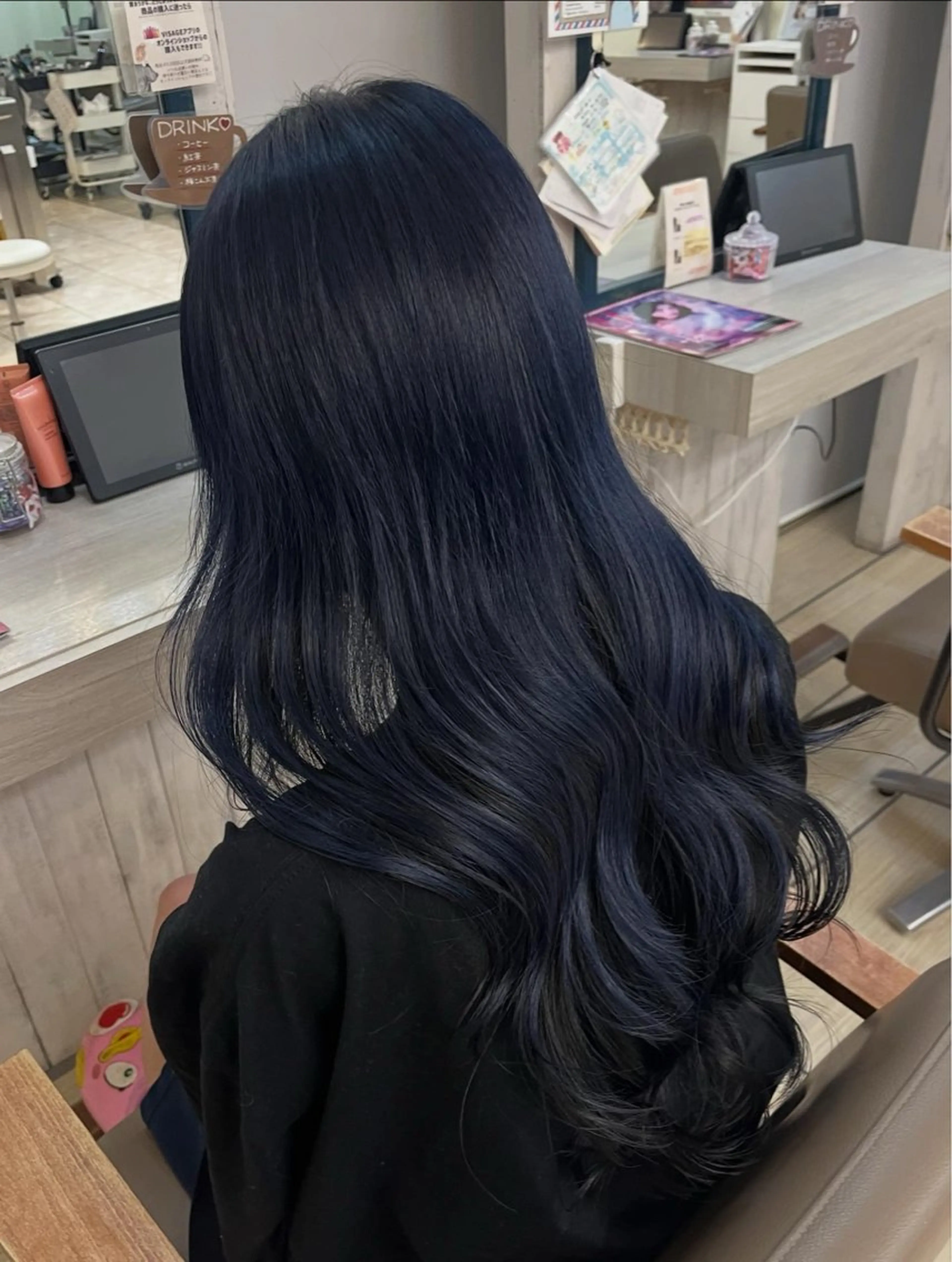 カラー 黒髪 ブリーチ ブルーカラー ブルーブラック ヘアカラー ayano/浦安 /デザインカラーのヘアスタイル