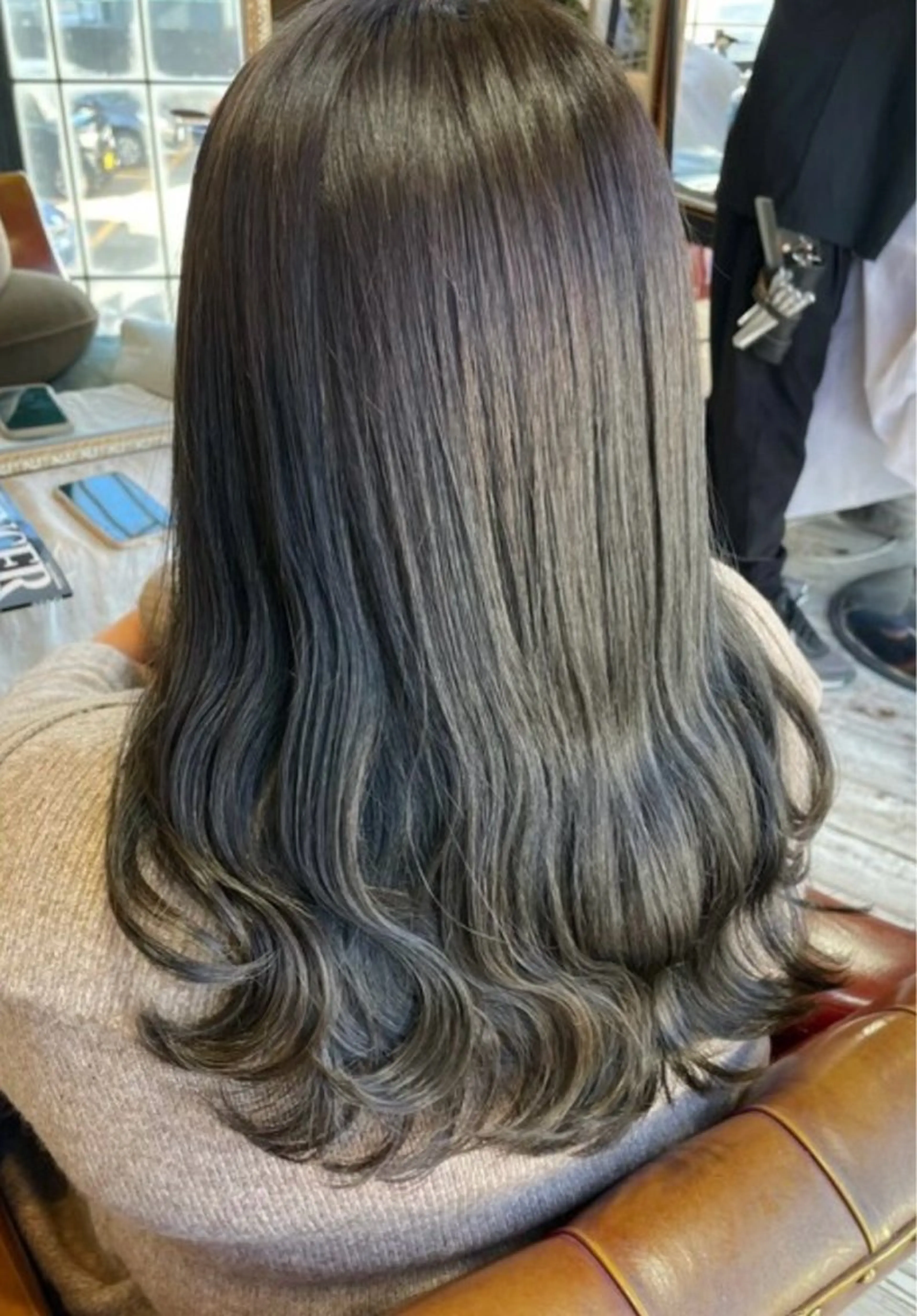 「当日予約可能」トレンド寒色系カラーの写真