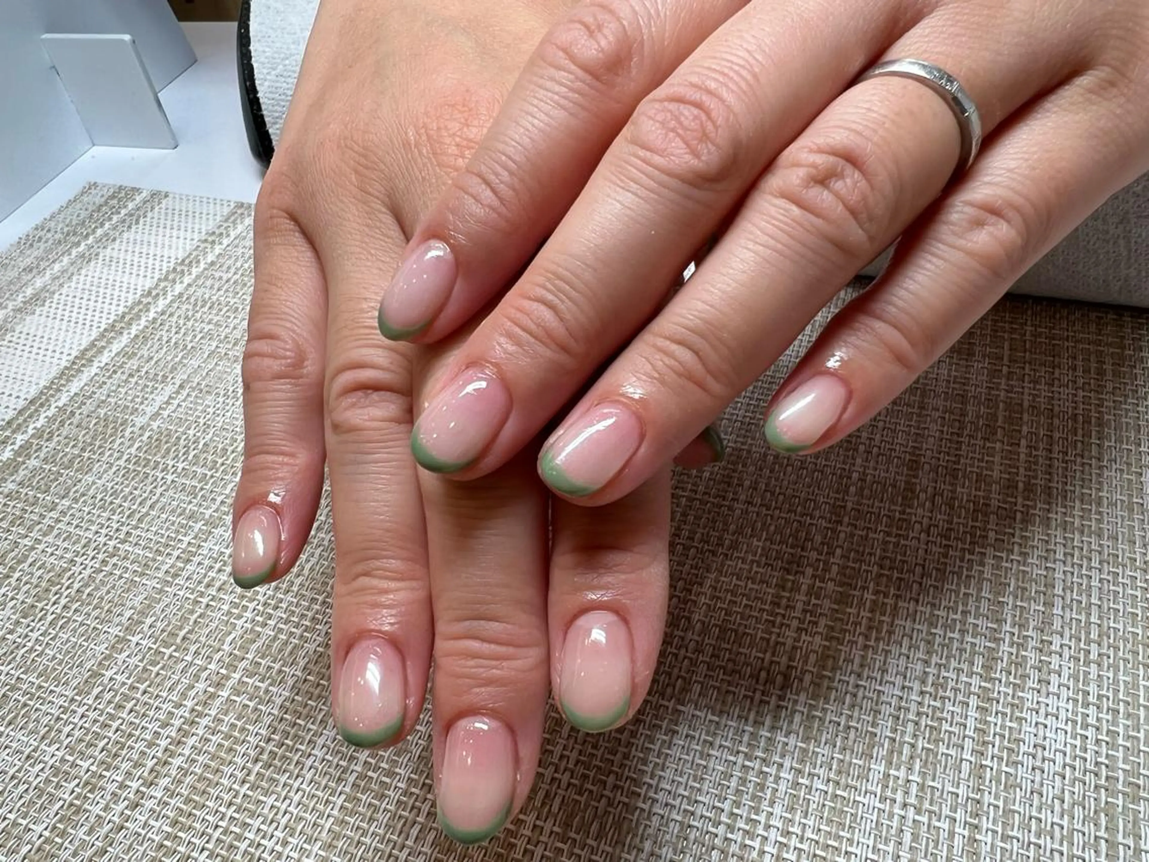 ネイル フレンチネイル nail&eyelash sourire（スリール） byPRESSNAIL&EYELASH所属・Sourire つぼしたのネイルデザイン