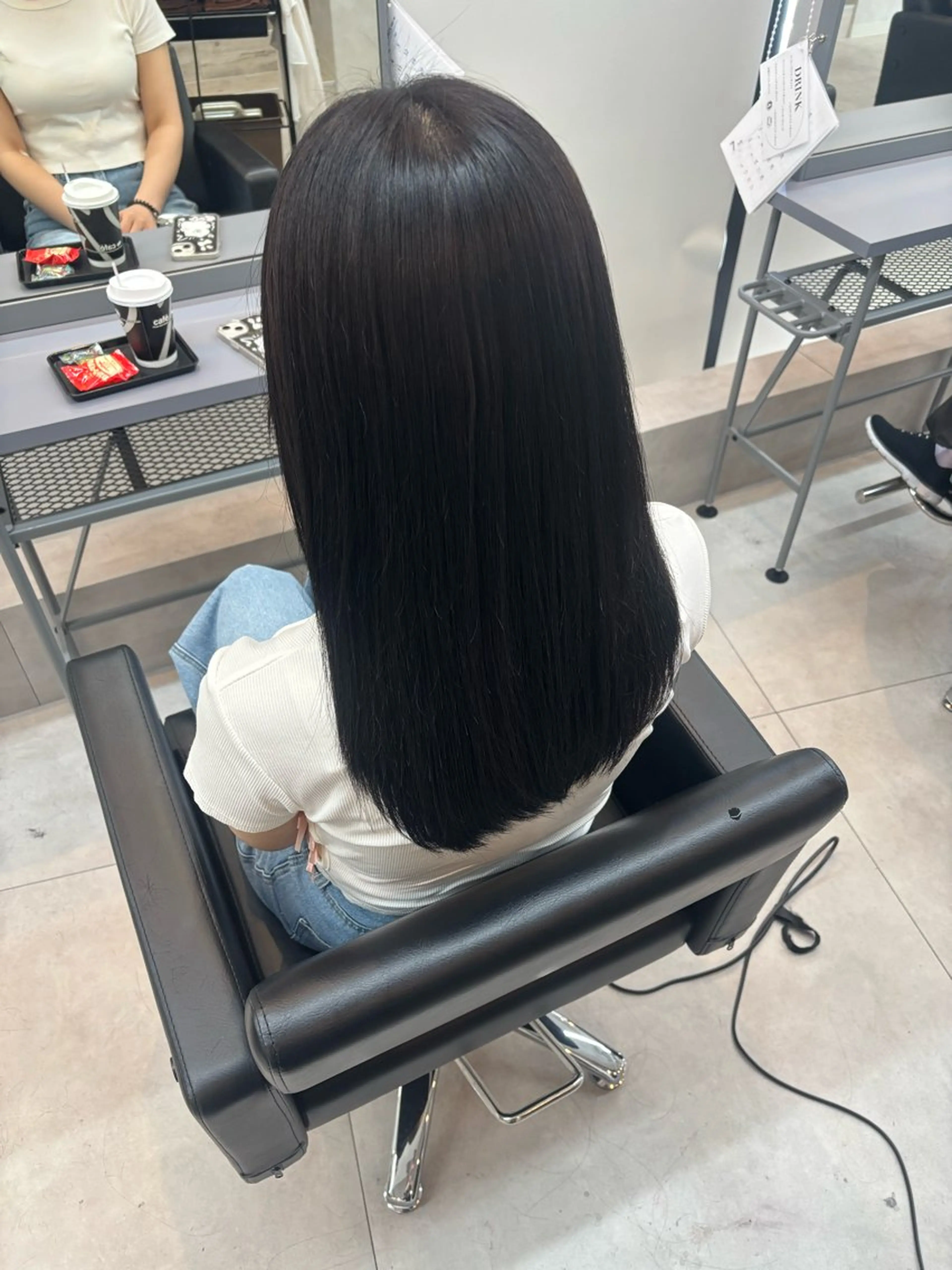 ロング カラー 黒髪 顔まわりレイヤー×透 明感カラー/しずくのヘアスタイル