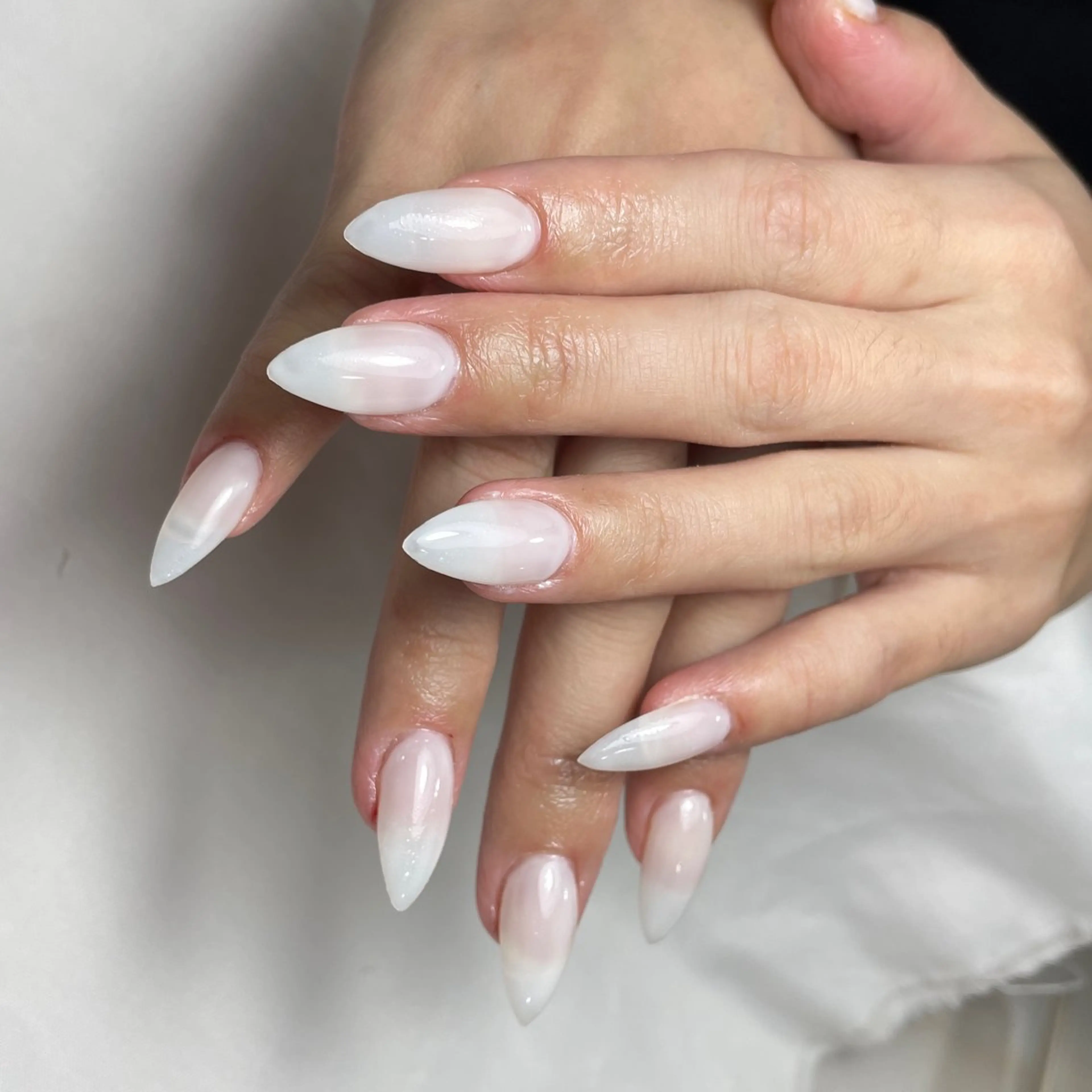 ネイル アートネイル フレンチネイル ジェルネイル グラデーション 韓国ネイル ハンドネイル 久保田 マリコのネイルデザイン